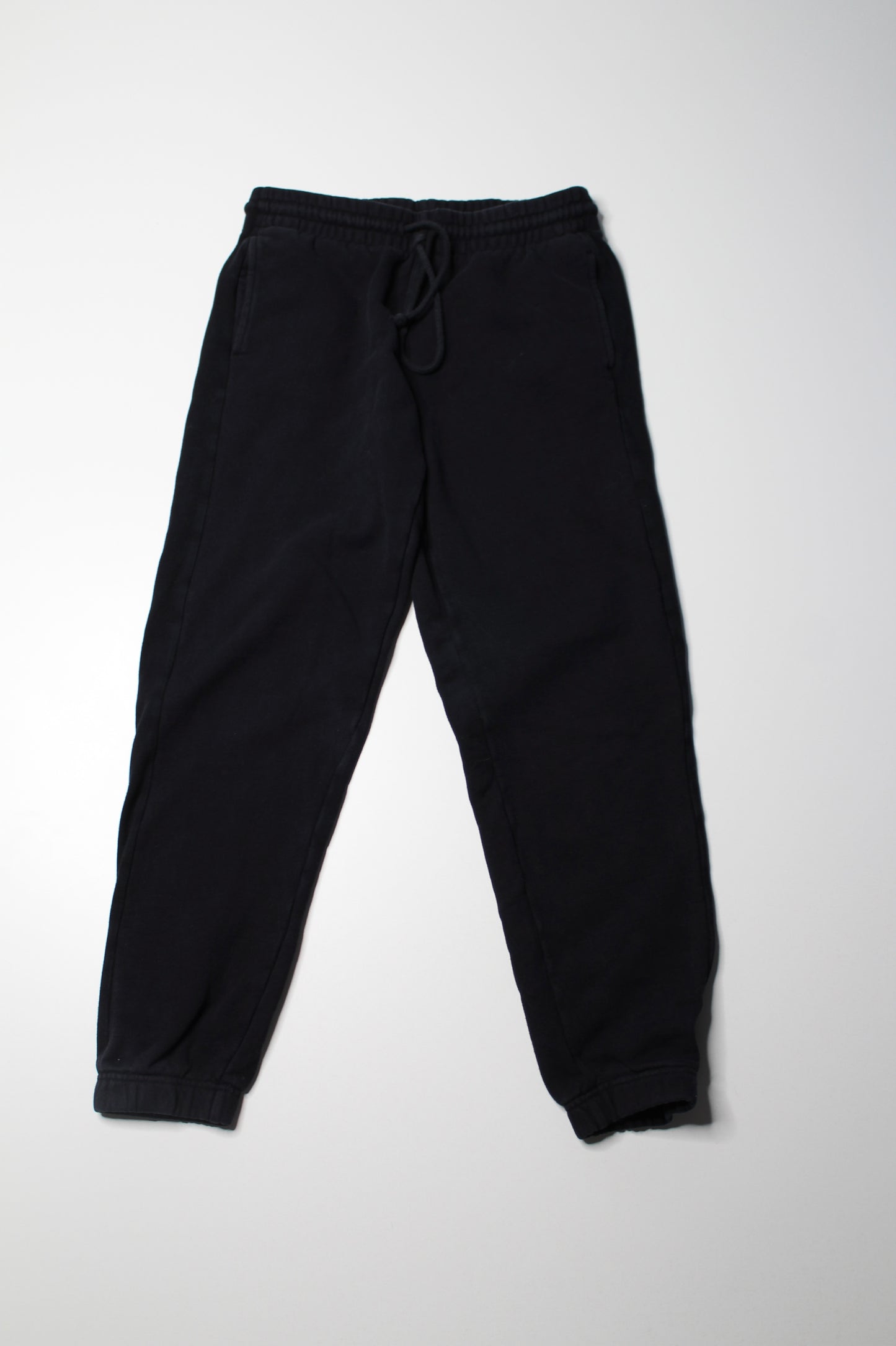 Aritzia TNA black COZY AF fleece joggers, size small