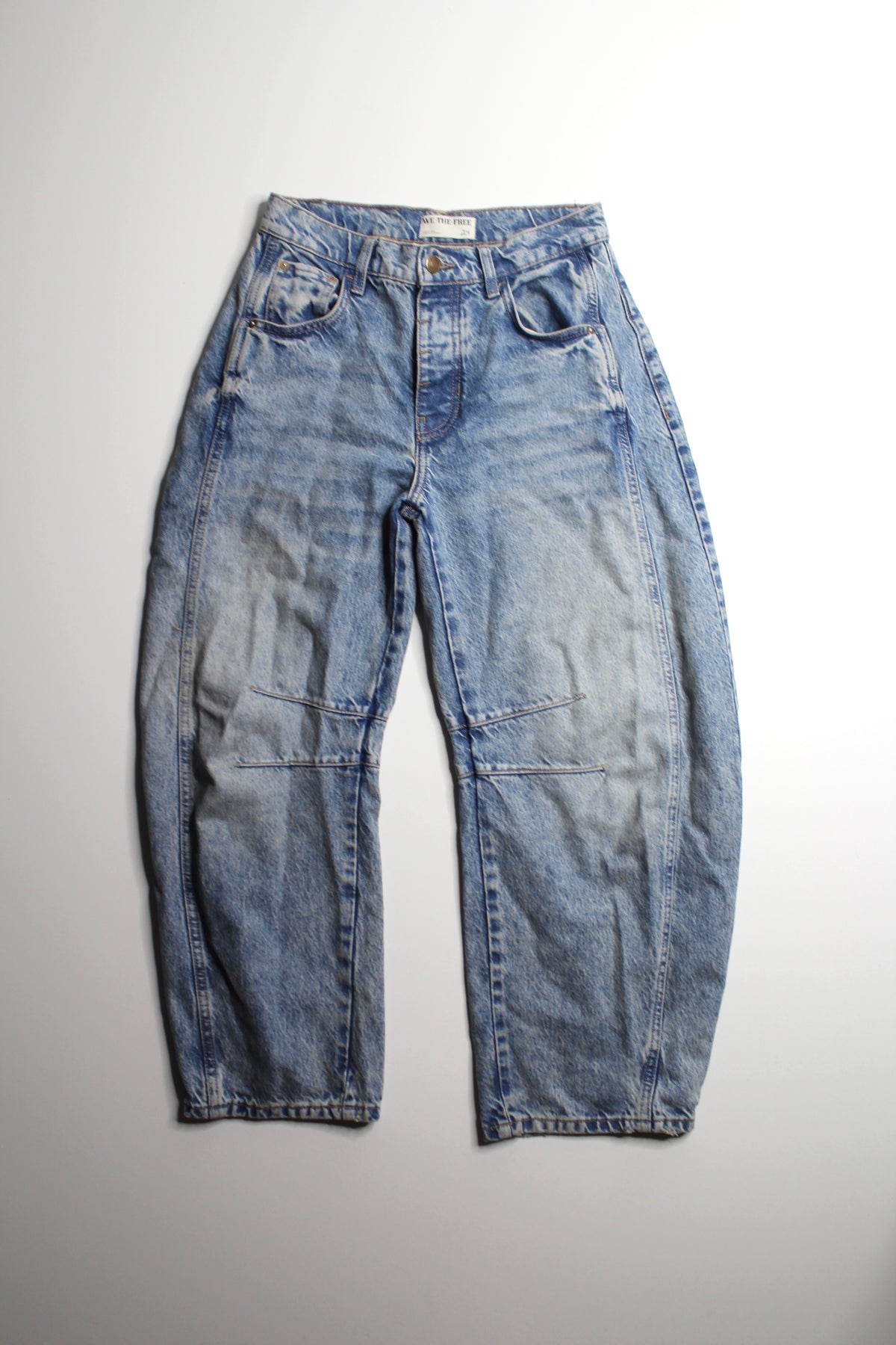 Free People We The Free good luck mid rise barrel leg jeans, size 24 (relaxed fit) Fits 24/25