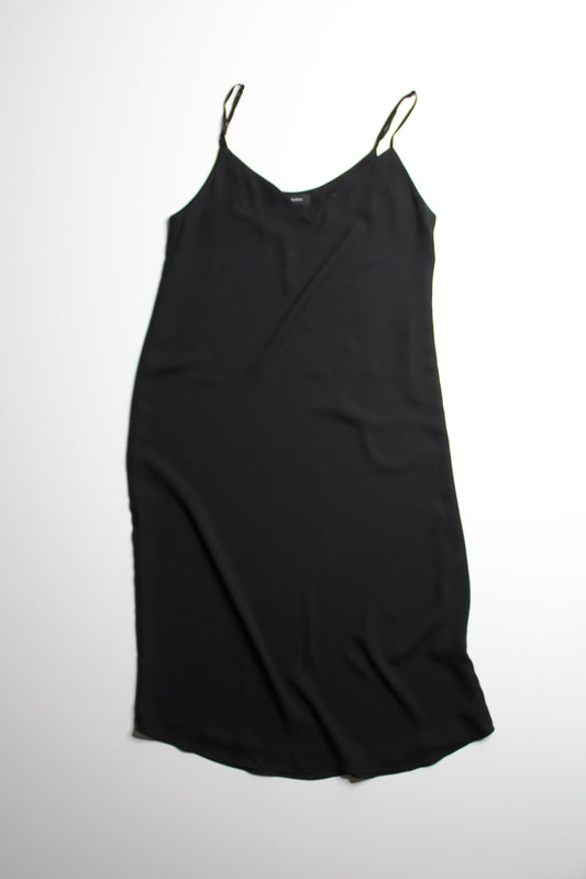 Aritzia Wilfred black everly v neck midi dress, size xsmall (relaxed fit)