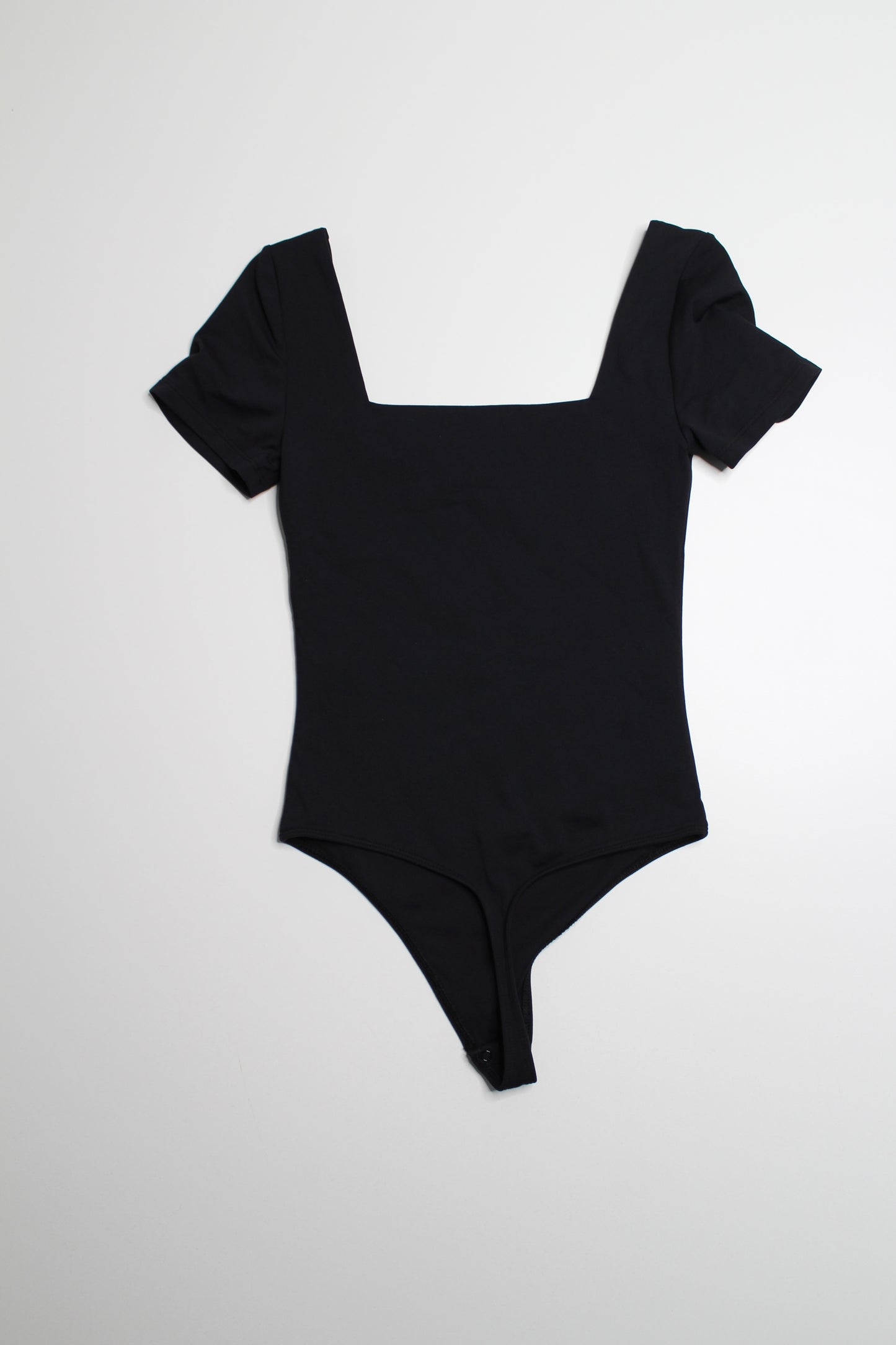 Aritzia babaton black square neck contour bodysuit, size small