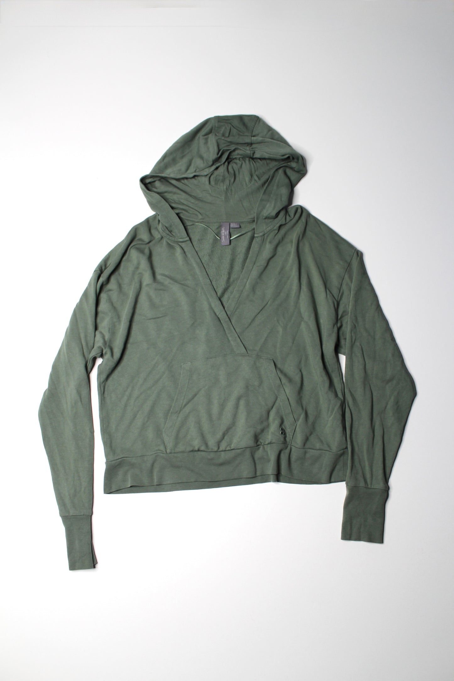 Sweaty Betty sage green pullover hoodie, size 4-6 (size small)