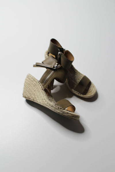 Dolce Vita wedge sandals, size 6