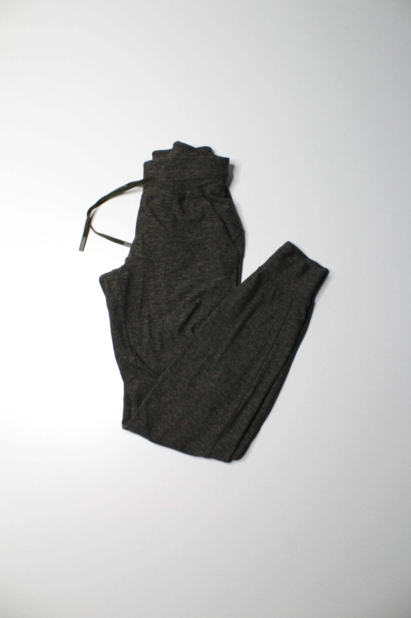 Lululemon heathered Olive ready to rulu jogger, size 2