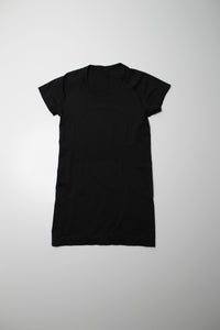 Lululemon black swiftly tech short sleeve, size 6