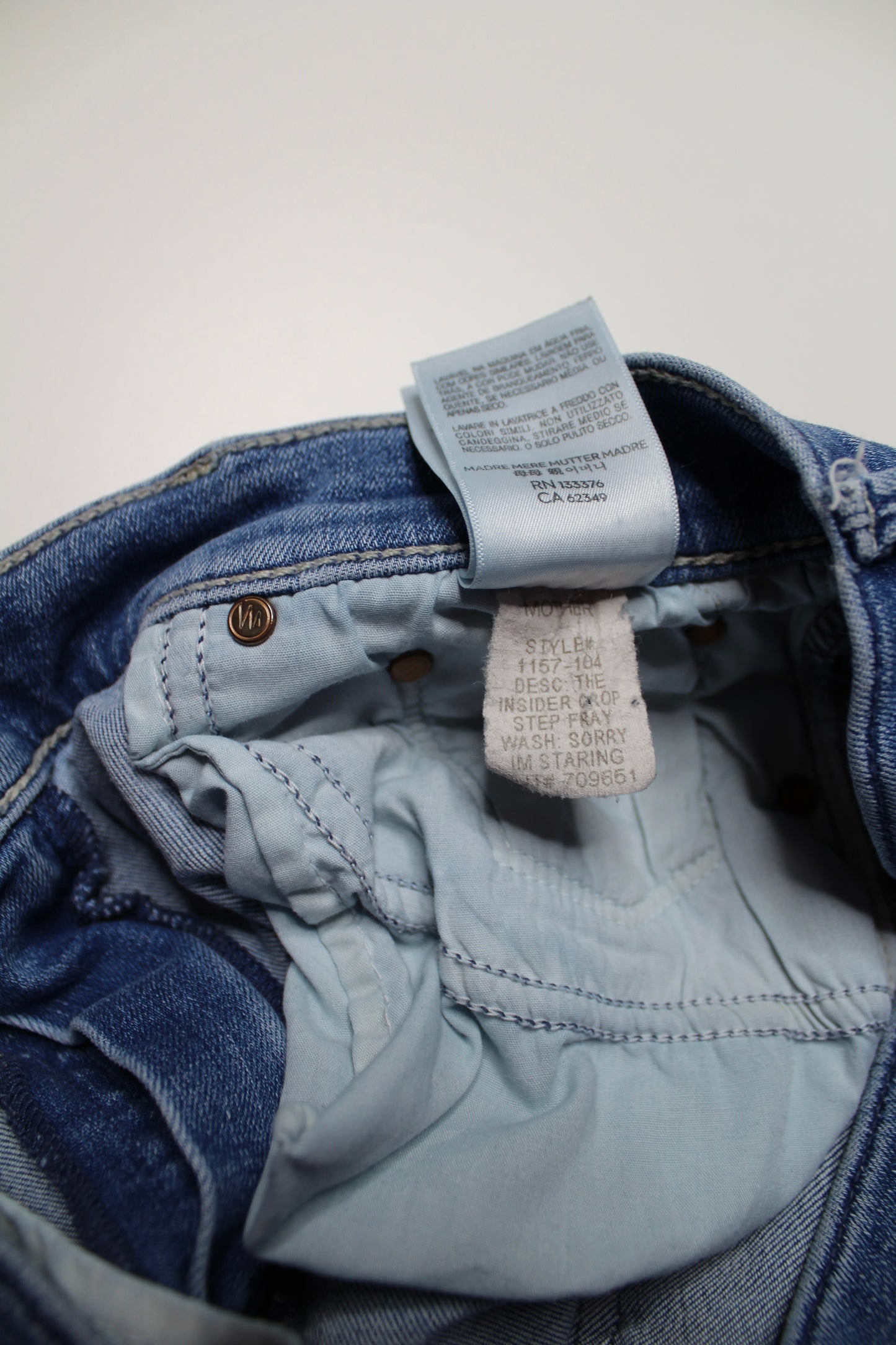 Mother sorry I’m staring ‘the insider step crop fray’ jeans, size 29 (26”) (fits like 28)