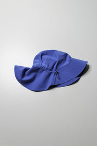 Lululemon womens periwinkle blue wide brim logo bucket hat, Size M/L