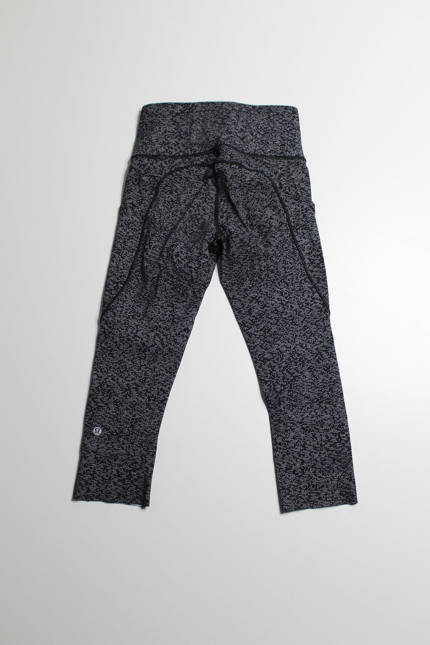 Lululemon fast and free crop, size 4 (19”) *reflective (price reduced: was $48)