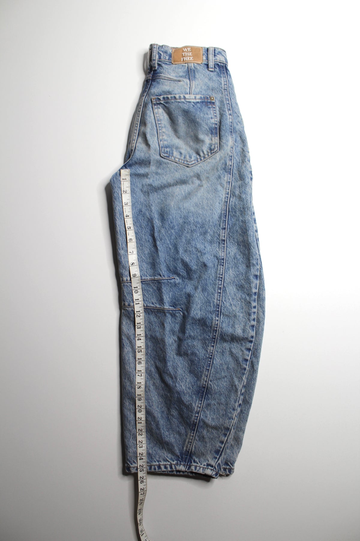 Free People We The Free good luck mid rise barrel leg jeans, size 24 (relaxed fit) Fits 24/25