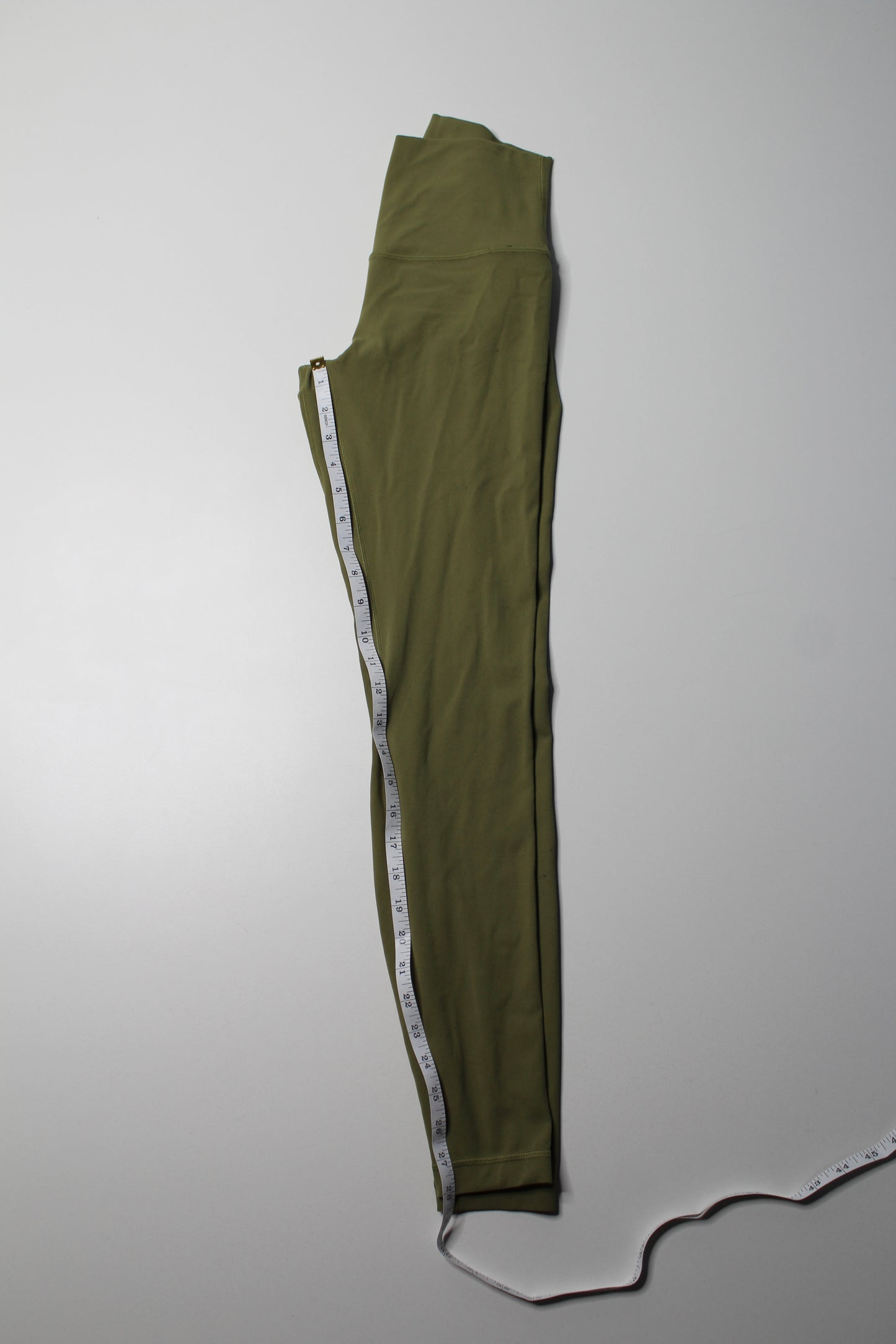 Lululemon green align leggings, size 4 (28”)