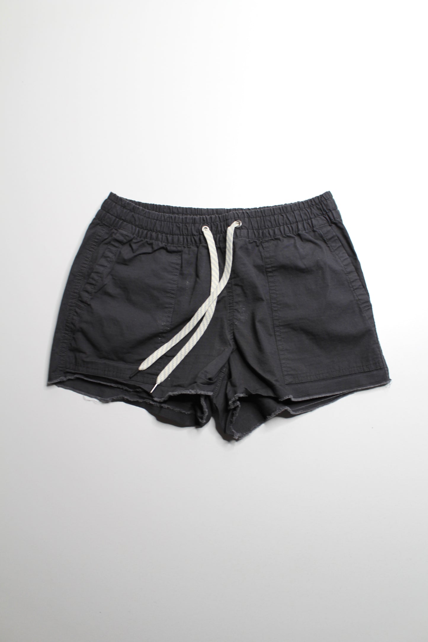 Vuori grey shorts, size xs