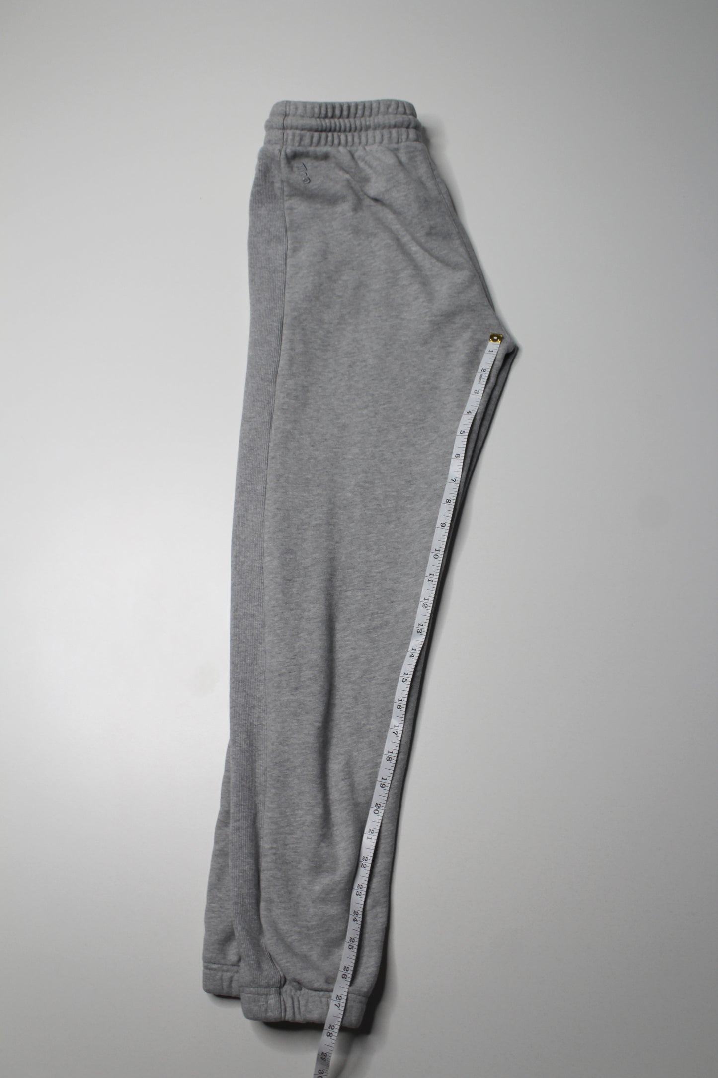Aritzia TNA heathered grey terry boyfriend joggers, size xs (matching hoodie available)