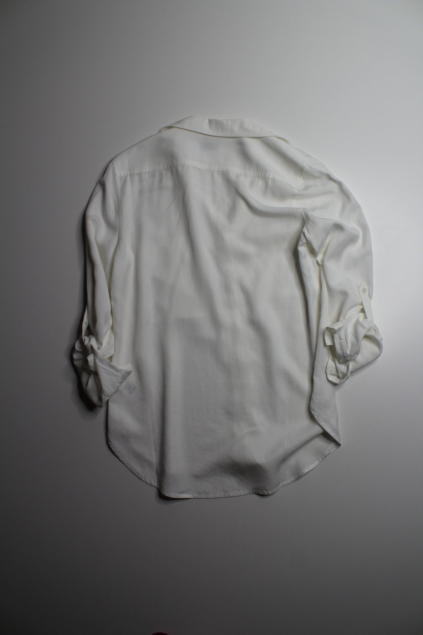 Aritzia Babaton white button up ‘utility’ long sleeve, size xs (loose fit) (ON HOLD)