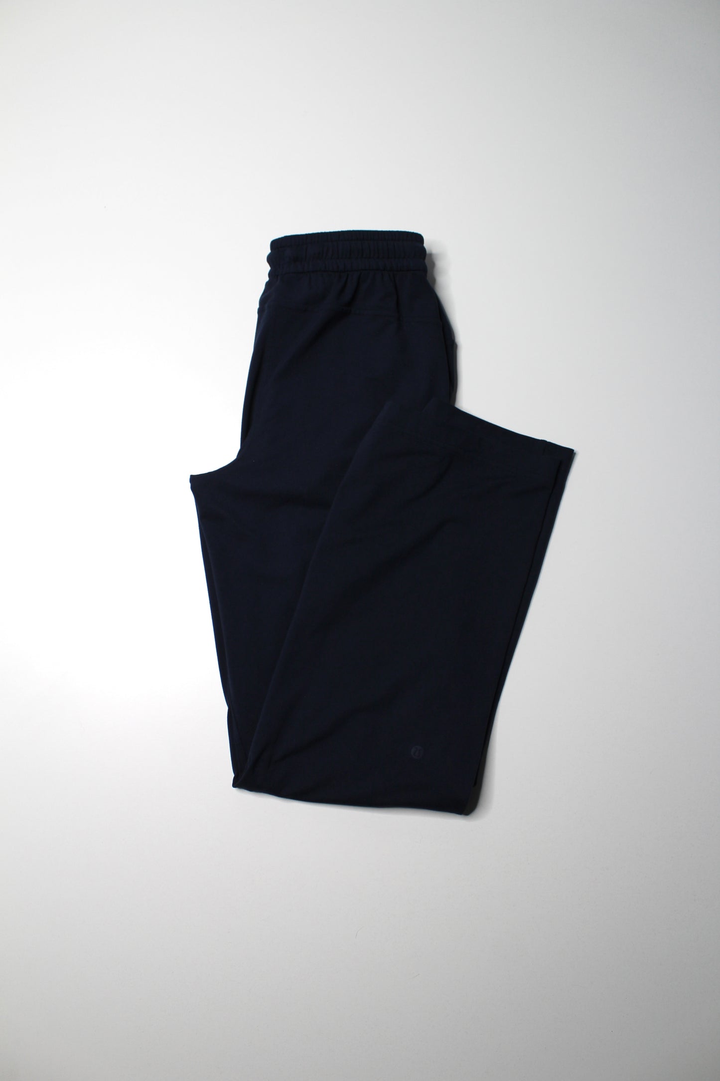 Lululemon true navy soft jersey straight leg lounge pant, size 6