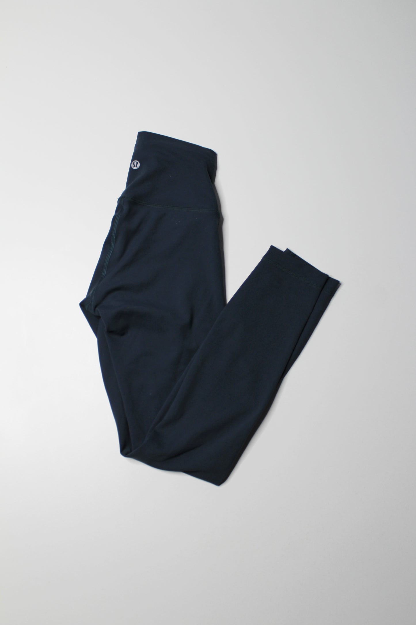 Lululemon submarine ‘wunder train’ tights, size 2