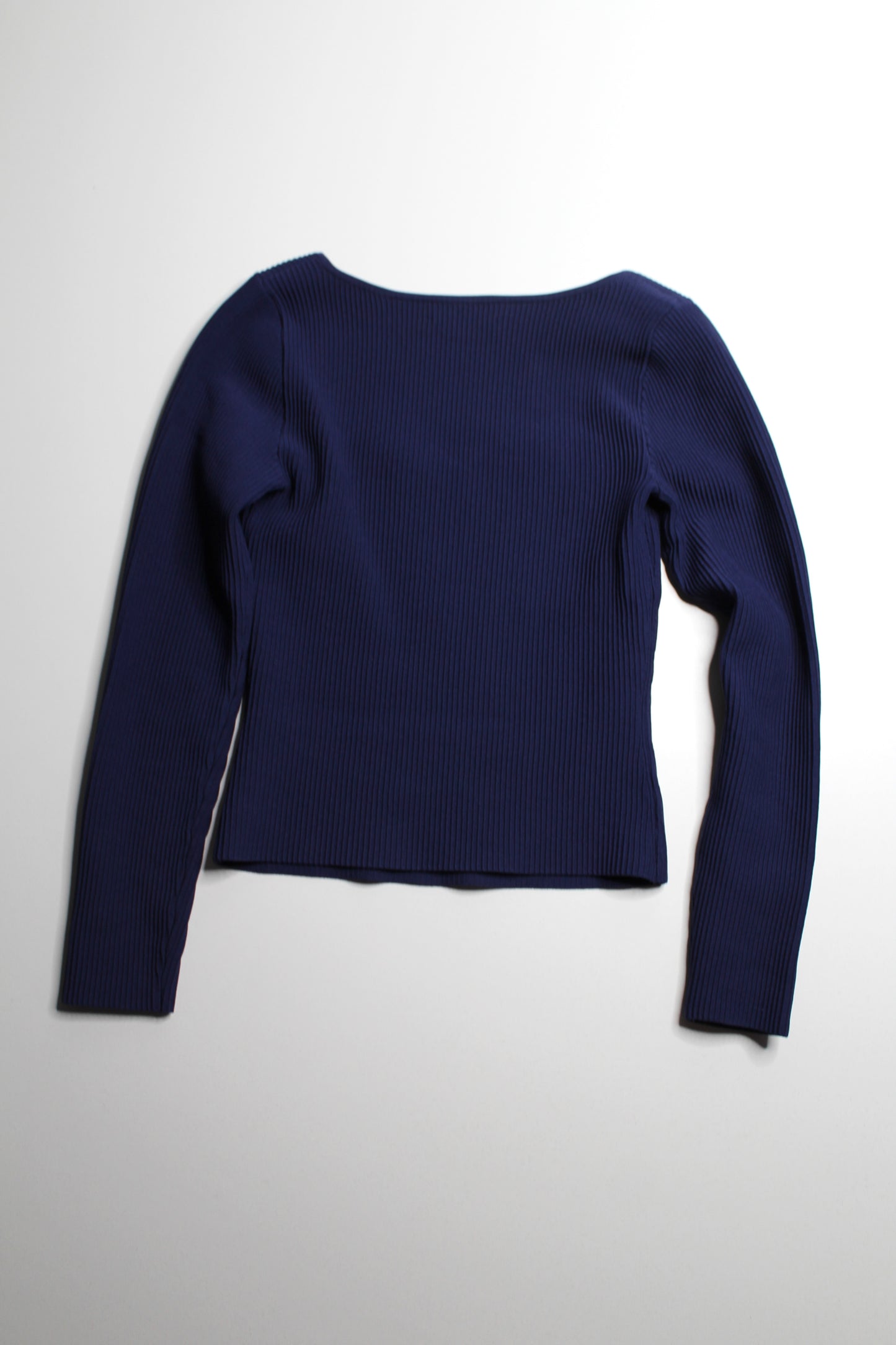 Aritzia Wilfred sweetheart neck ‘sculpt knit’ long sleeve, size small