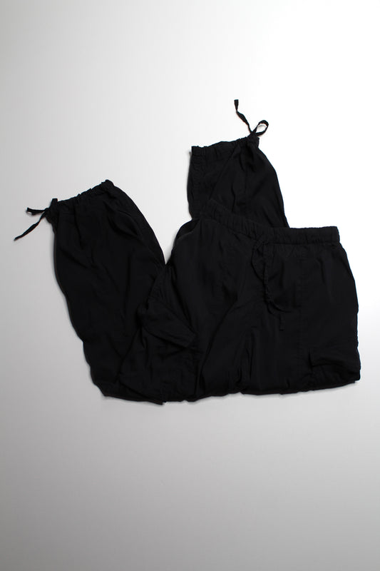 Lululemon black wide leg cargo pant, size xs (oversized fit) (additional 50% off at checkout)
