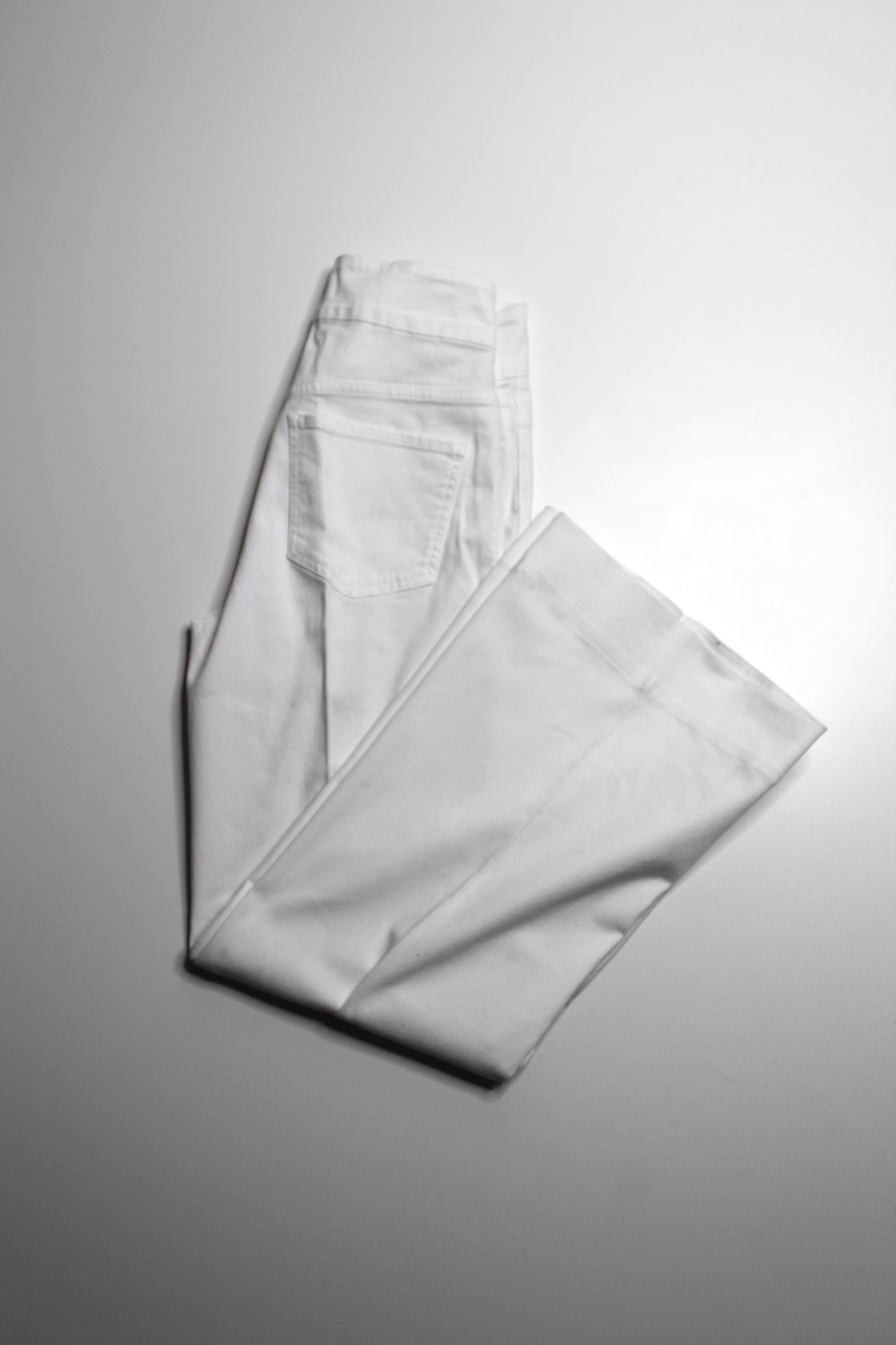 FRAME white high-rise ‘le hardy wide leg’ jeans, size 27 (sale: was $78)