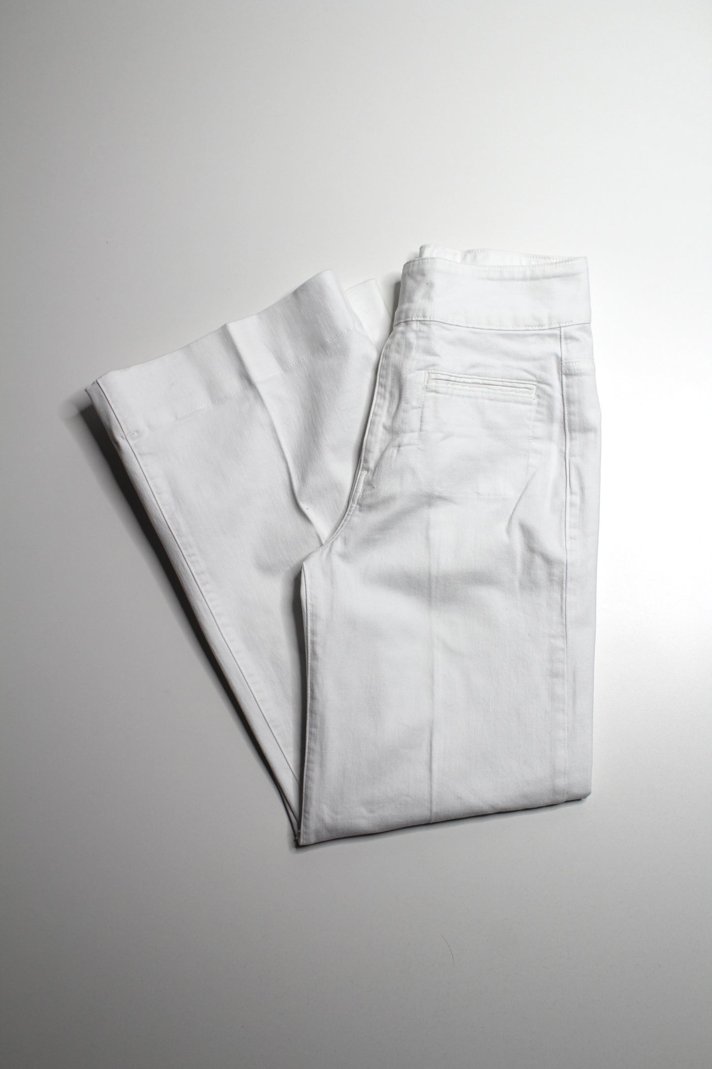 FRAME white high-rise ‘le hardy wide leg’ jeans, size 27 (sale: was $78)