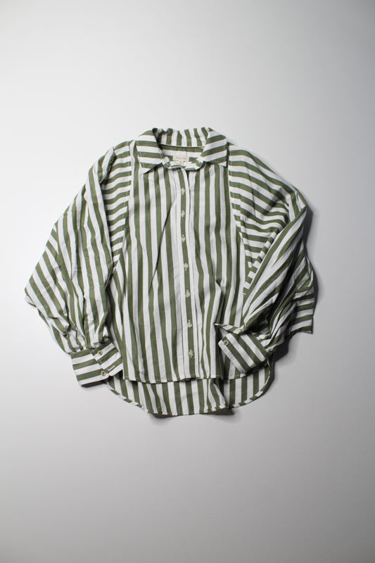Anthropologie pilcro green/white stripe ‘Bailey boyfriend batwing’ button down blouse, size xxs Fits like small (oversized fit) (sale: 10% off)