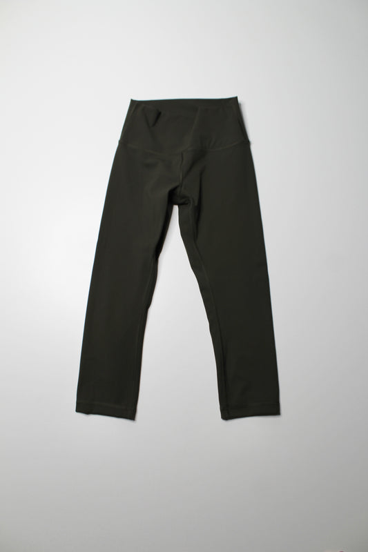 Lululemon dark olive wunder under crop legging, size 6 (21”) *luxtreme