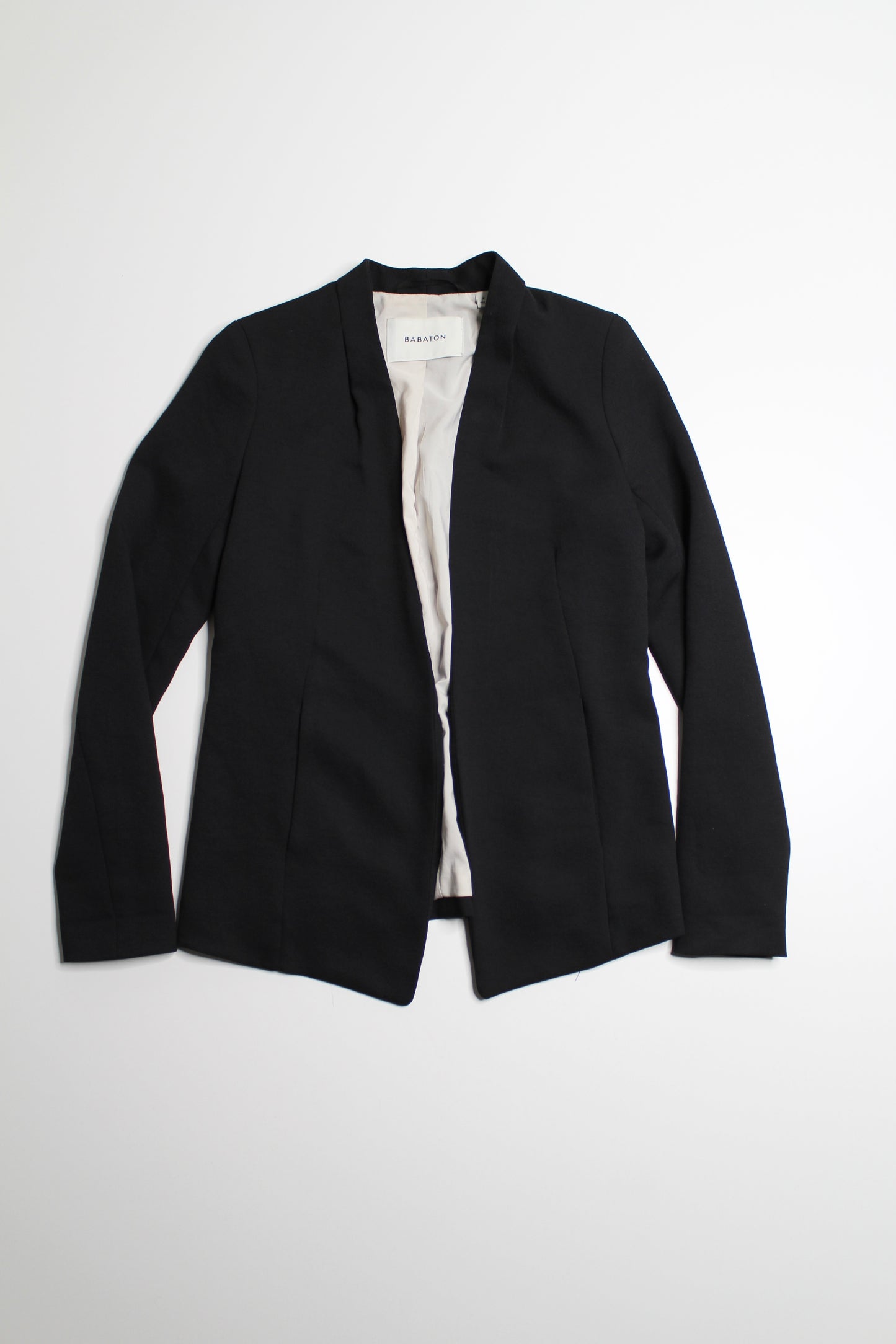 Aritzia babaton black 'Keith' blazer, size 4 (additional 20% off)