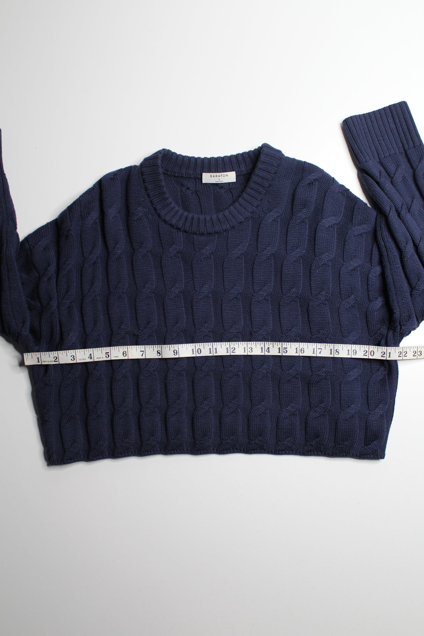 Aritzia navy cable knit ‘glory’ merino wool cropped sweater, size small (oversized fit)