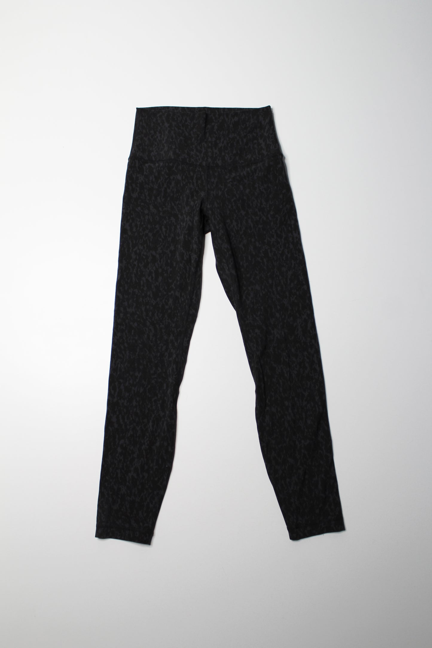 Lululemon camo pattern ‘align’ legging, size 4 (25")