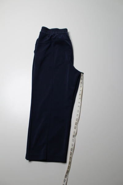 Lululemon true navy ‘softstreme high rise straight leg’ crop pant, size 10