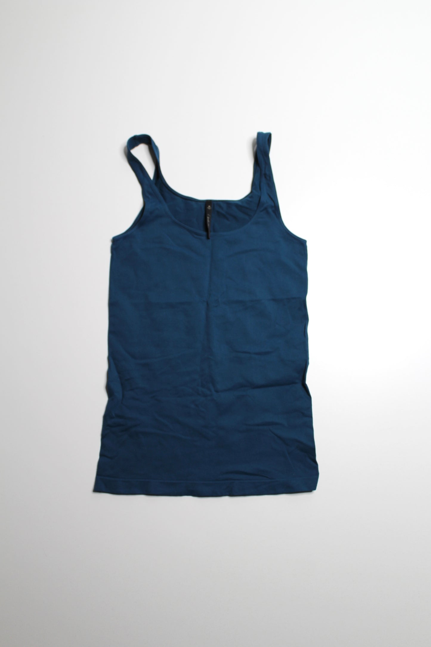 Aritzia Babaton turquoise ‘bowie’ seamless tank, size medium