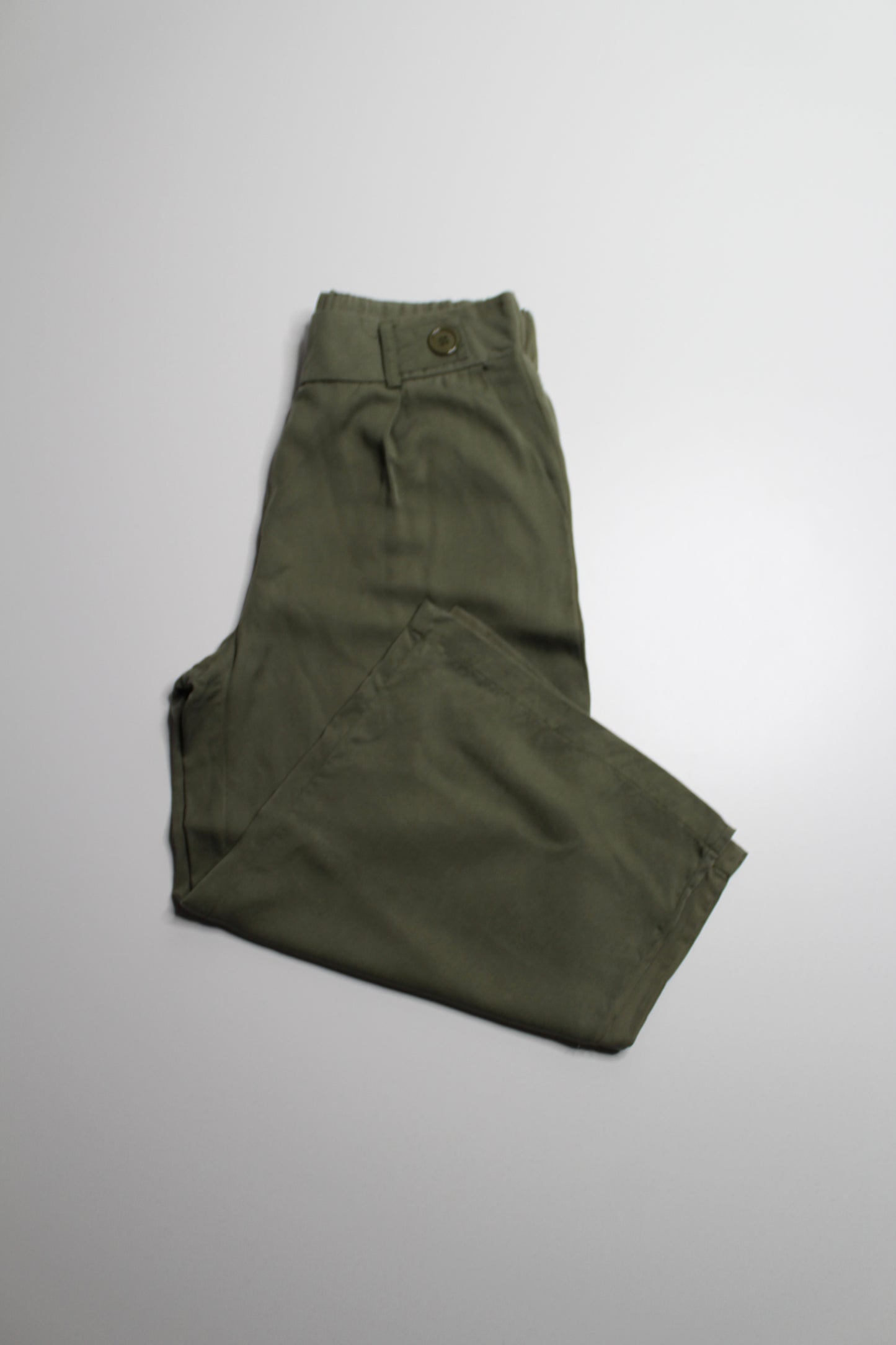 Press sage green tencel wide leg pull on cropped pant, size large