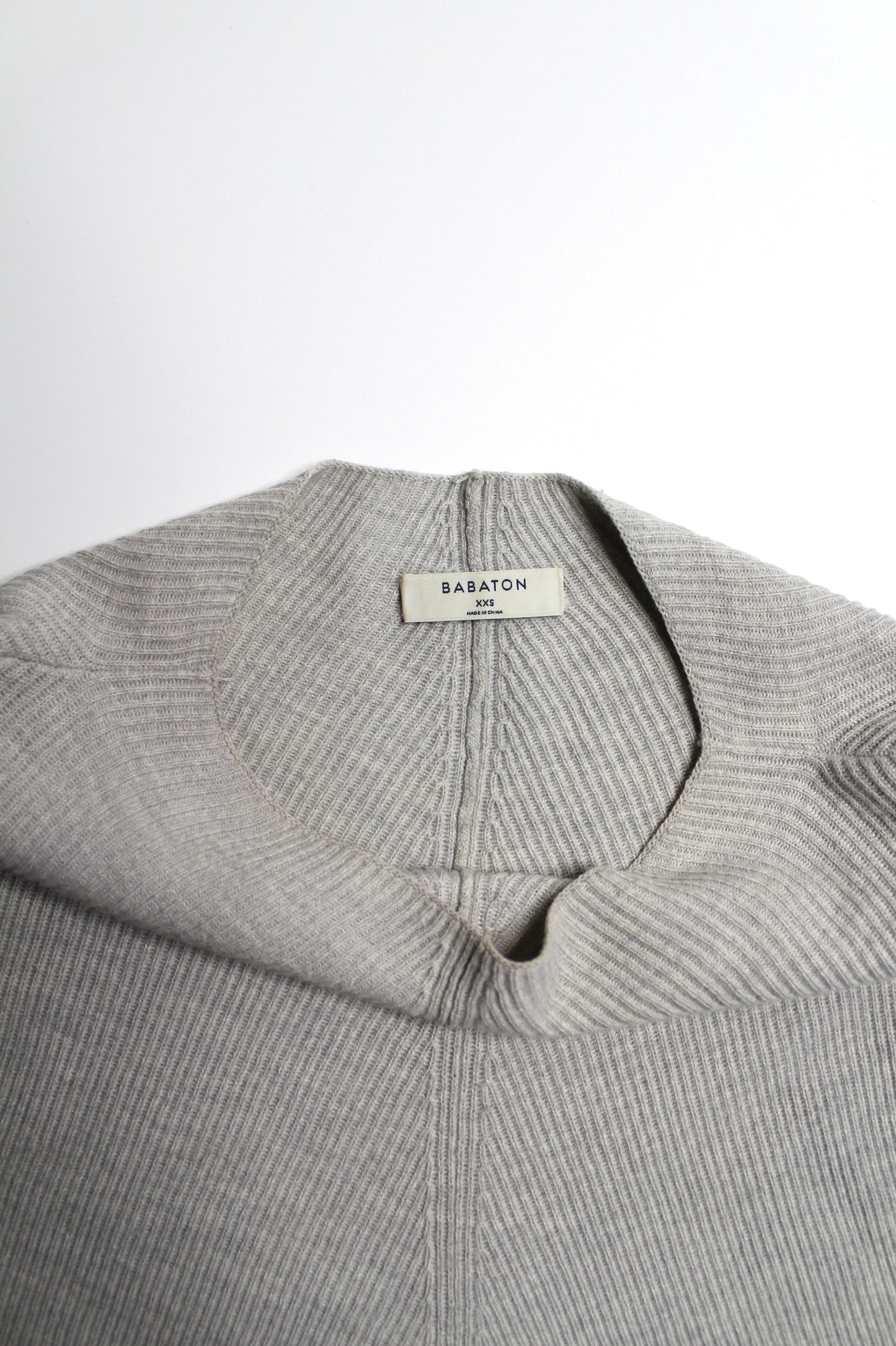 Aritzia Babaton long sleeve, size xxs (oversized fit) (fits xxs/xs)