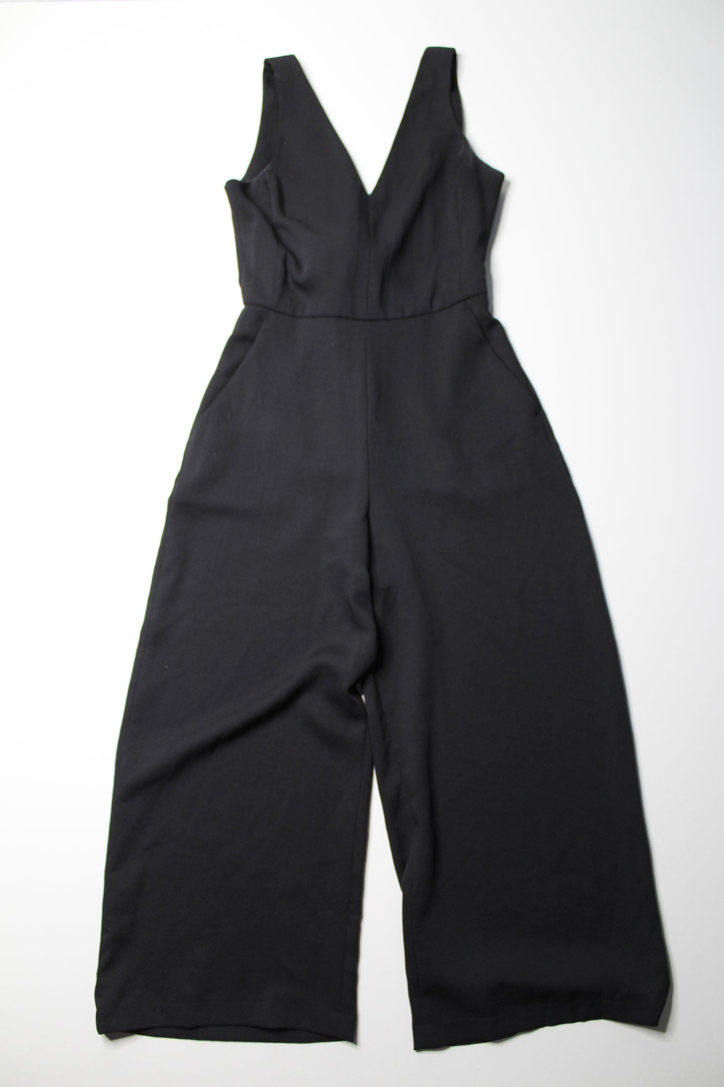 Aritzia wilfred black ‘ecoulement’ wide leg jumpsuit, size 8 (medium)
