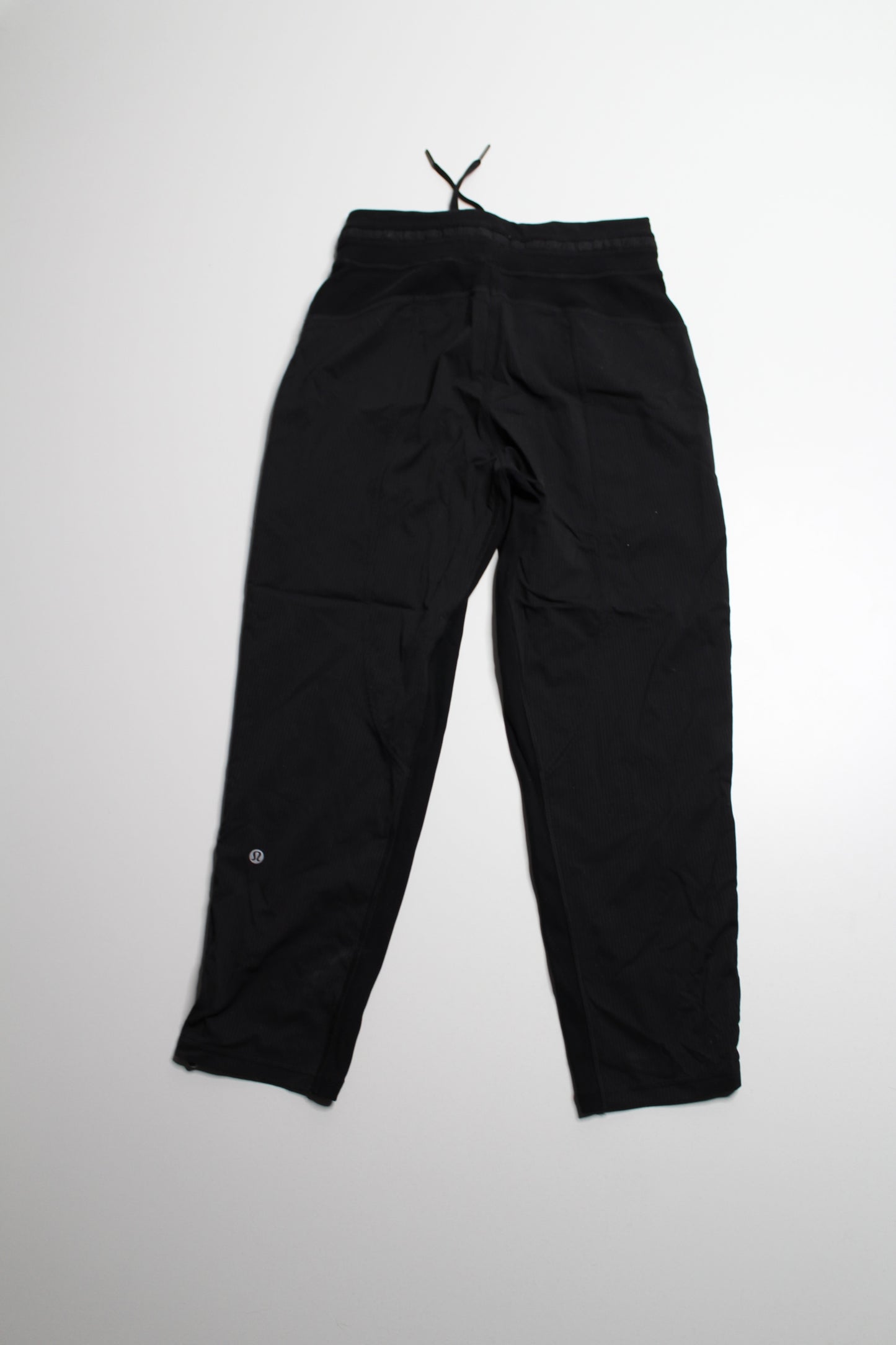 Lululemon black ‘unlined studio crop’, size 4 (relaxed fit)