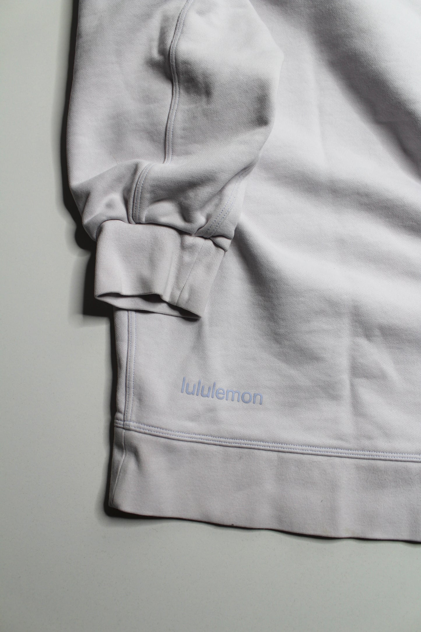 Lululemon light purple ‘perfectly oversized’ crew, no size. Fits like 8