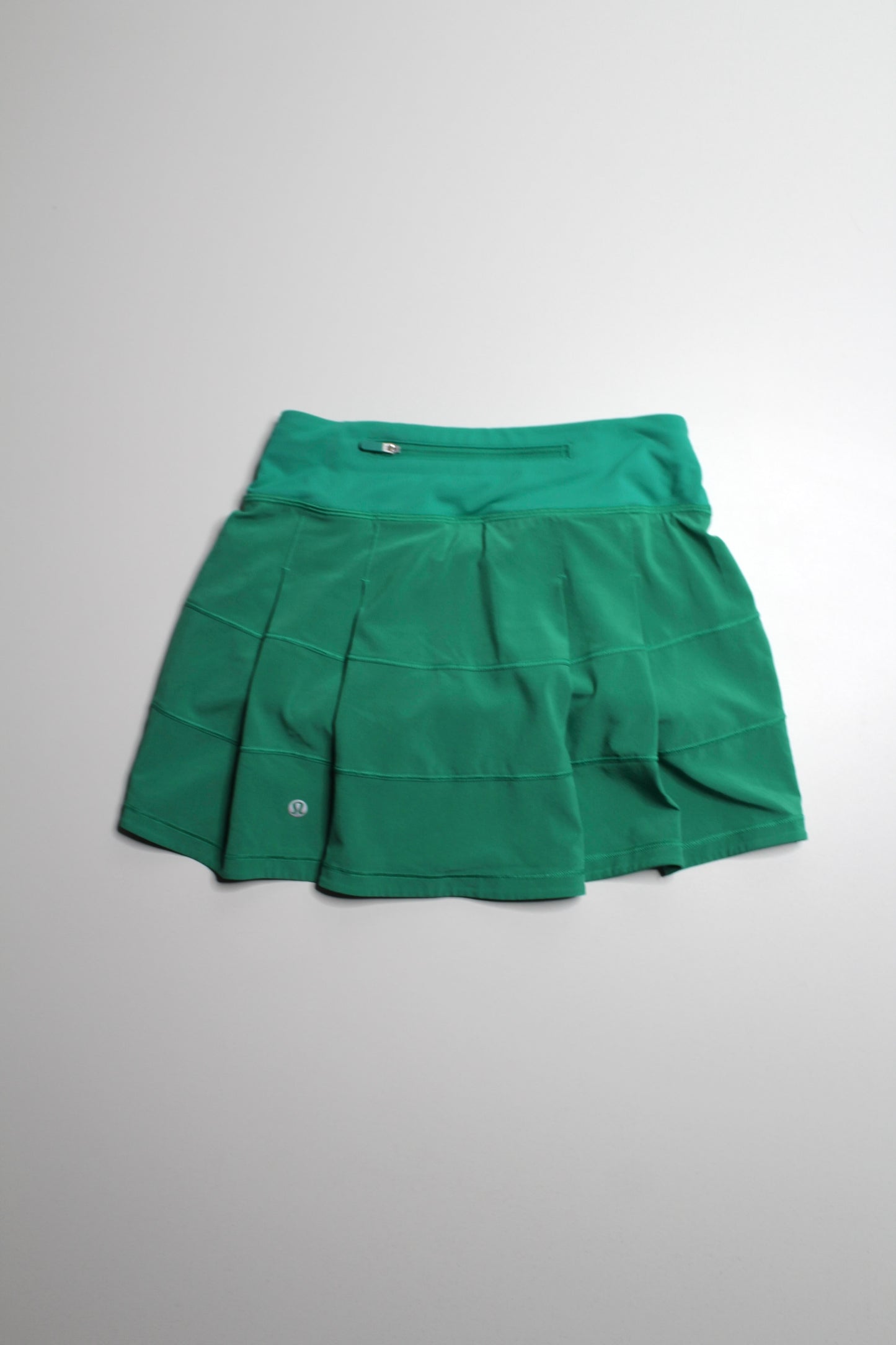 Lululemon cascadia green ‘pace setter’ skirt, size 0