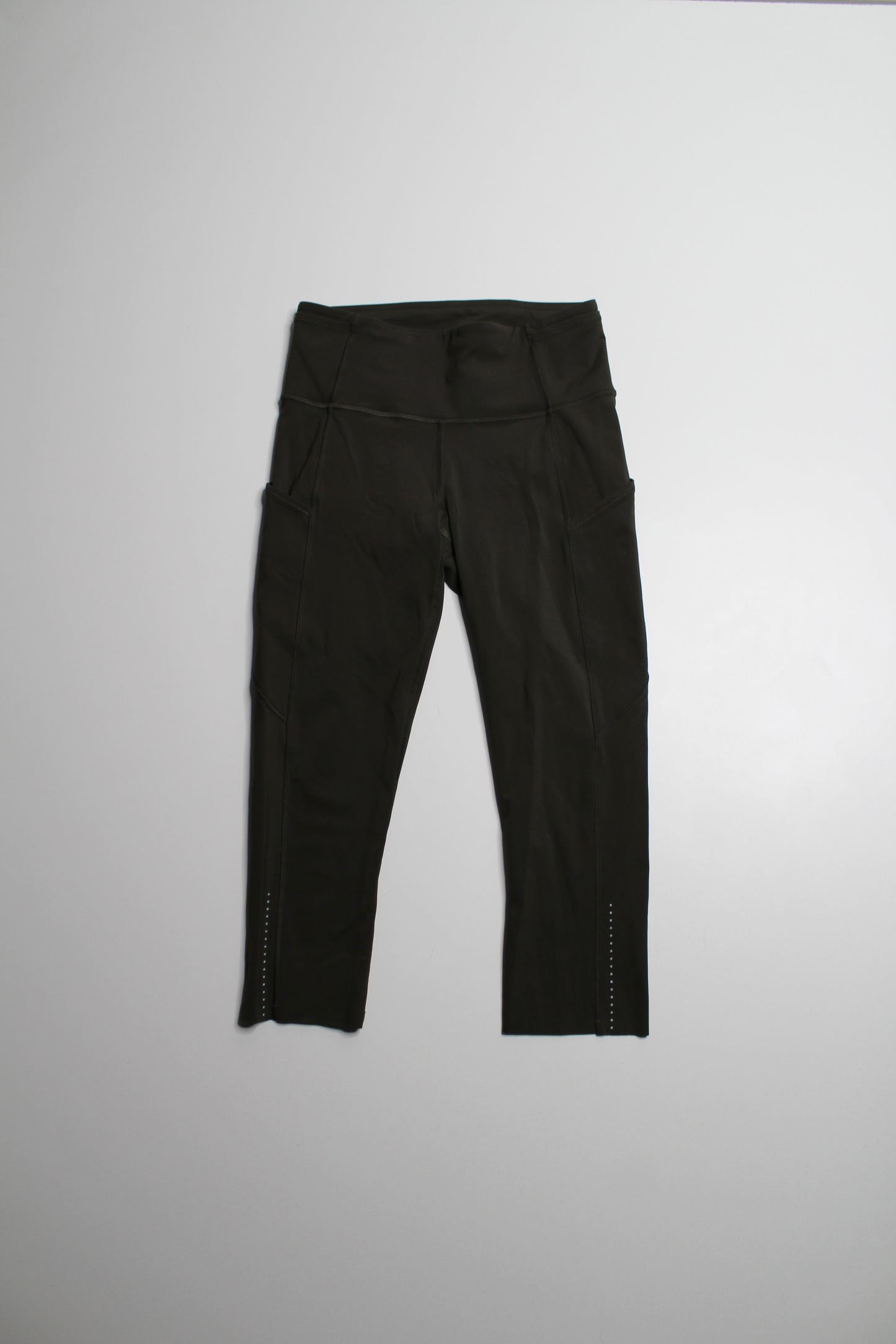 Lululemon olive ‘fast and free’ crop, size 6 (19”) *reflective (sale: was $48)