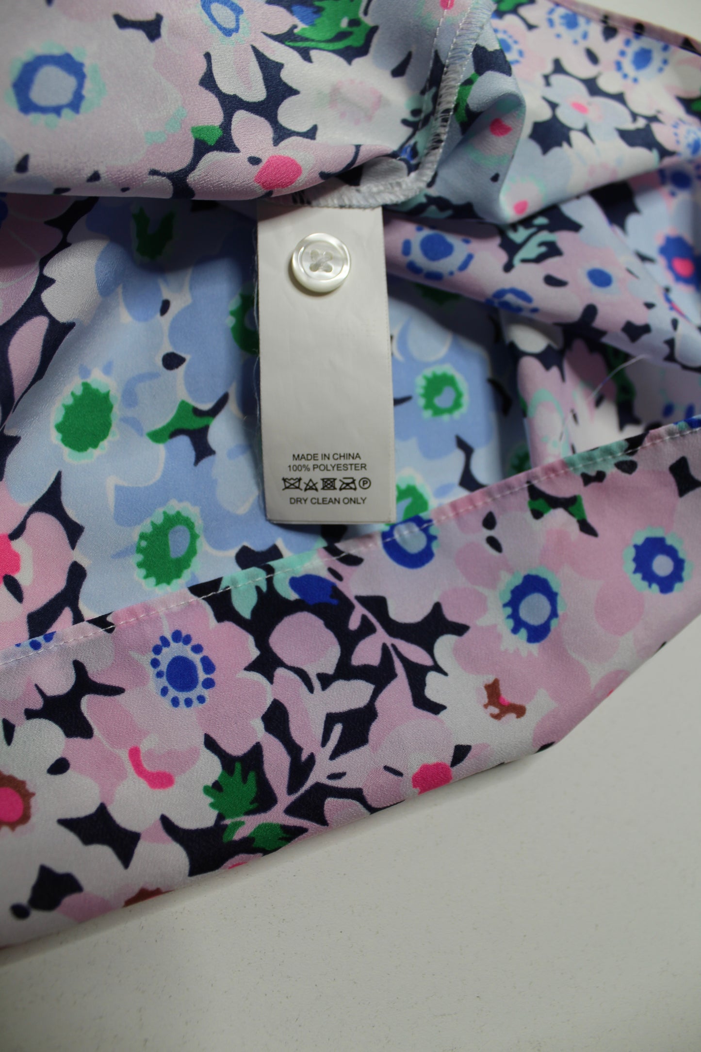 Kate Spade short sleeve button front floral blouse, size medium