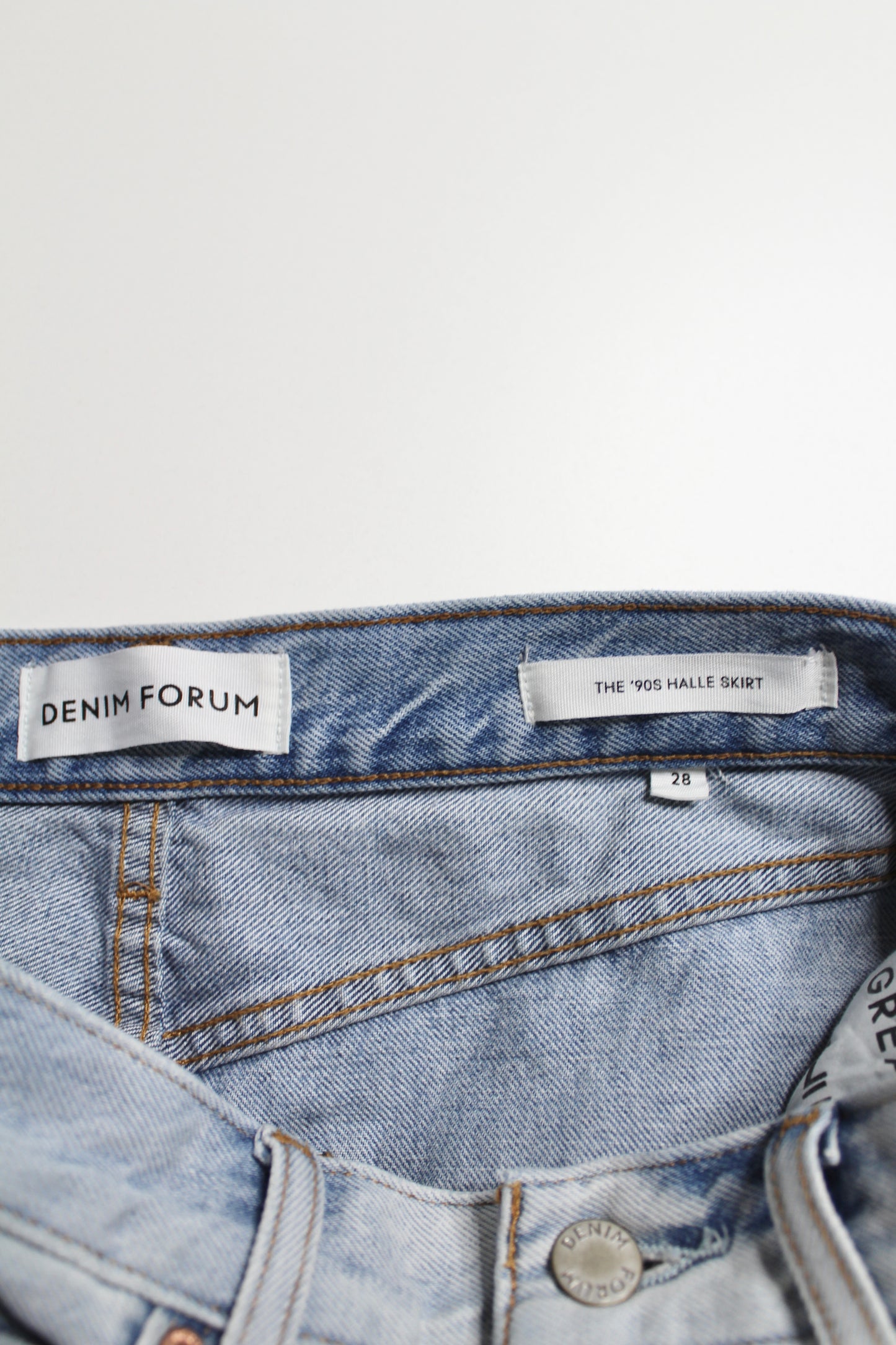 Aritzia denim forum 90’s hallie jean skirt, size 28 (additional 10% off)