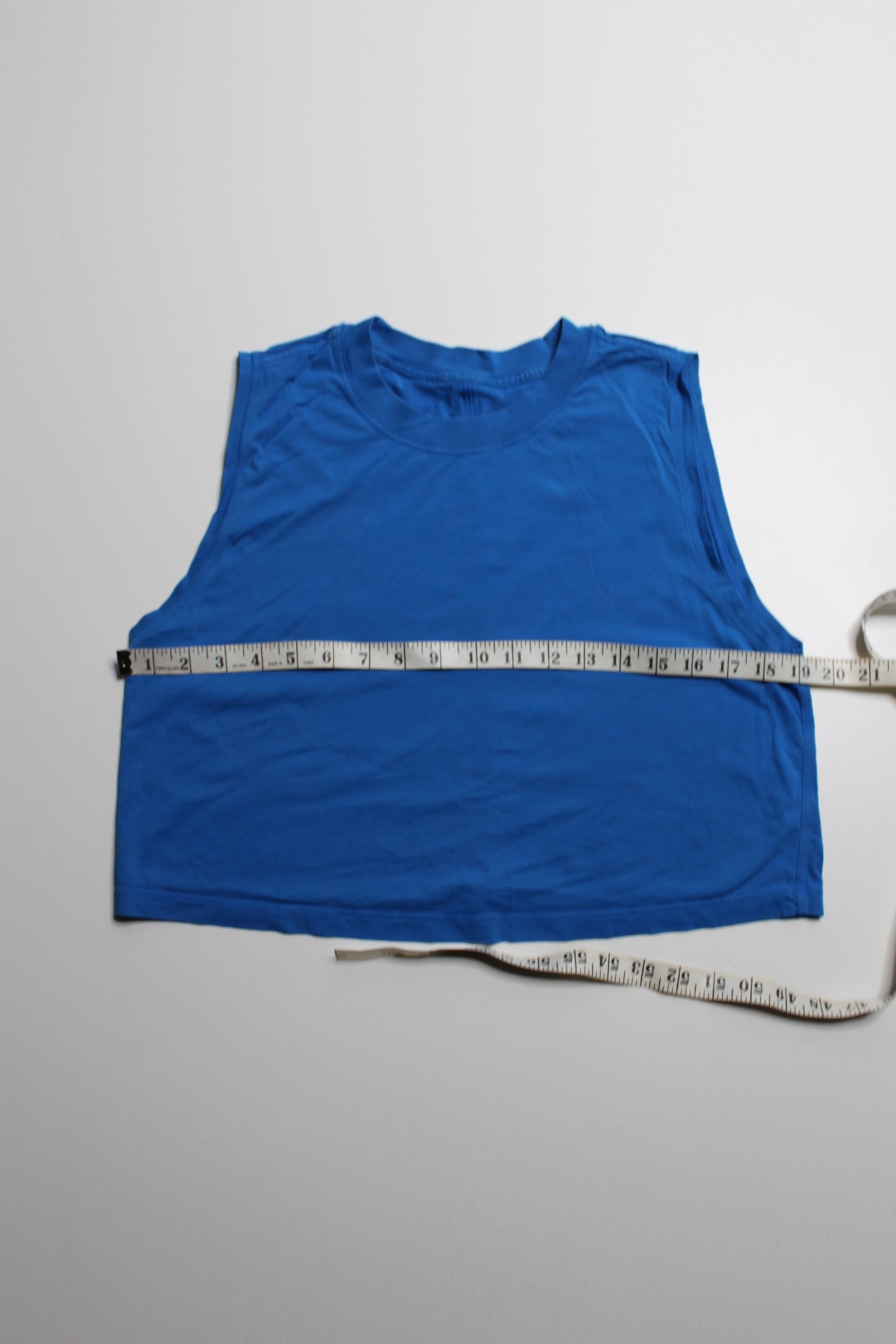 Lululemon cotton tank, no size. Fits like 6 (oversized)