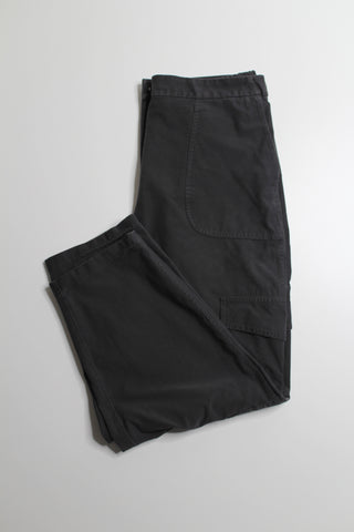 Lululemon graphite grey light utilitech cargo pocket high rise pant, size 31 (women’s) (price reduced: was $58)