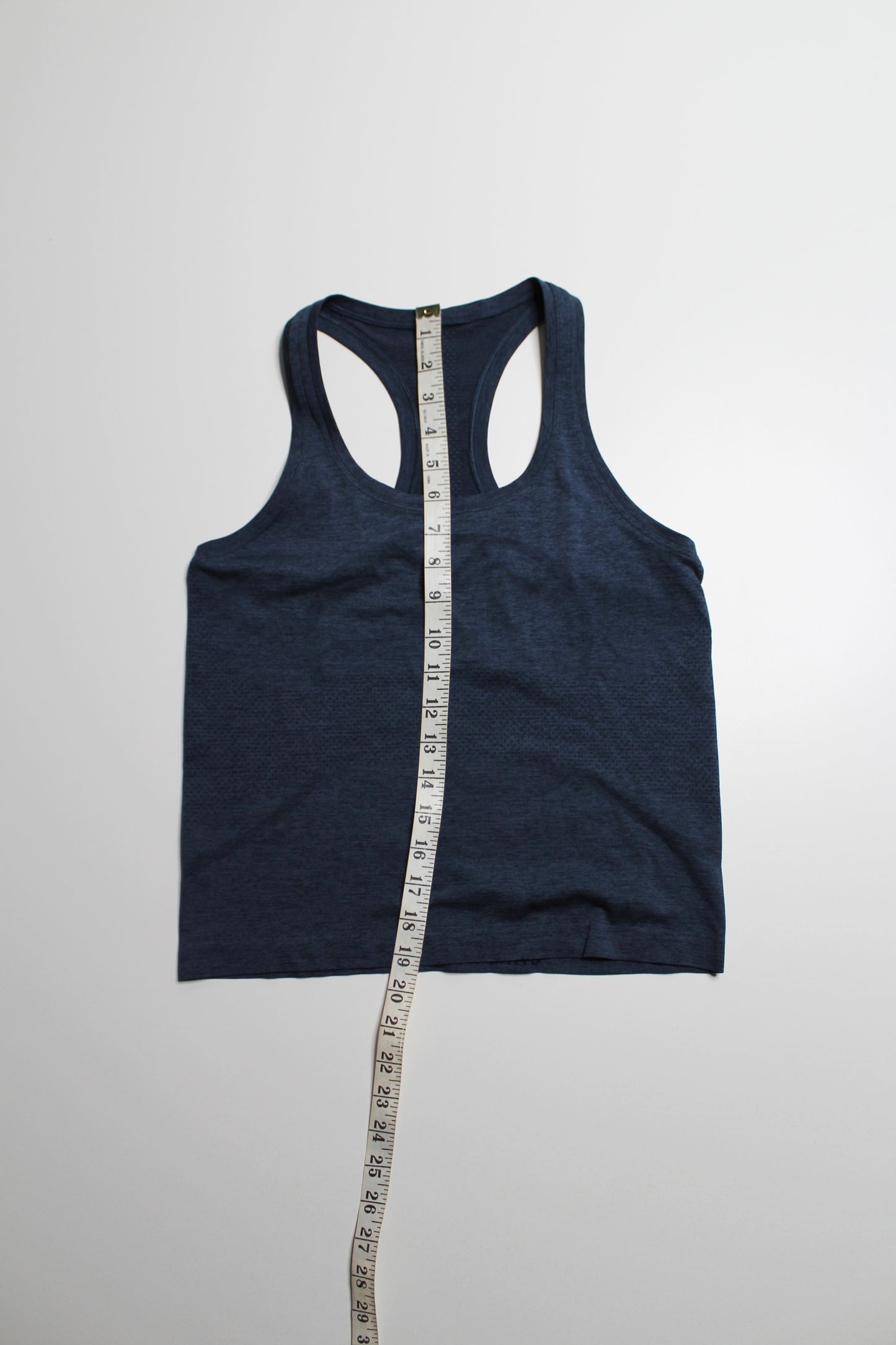 Lululemon blue 'swiftly tech' tank, size 6 *race length