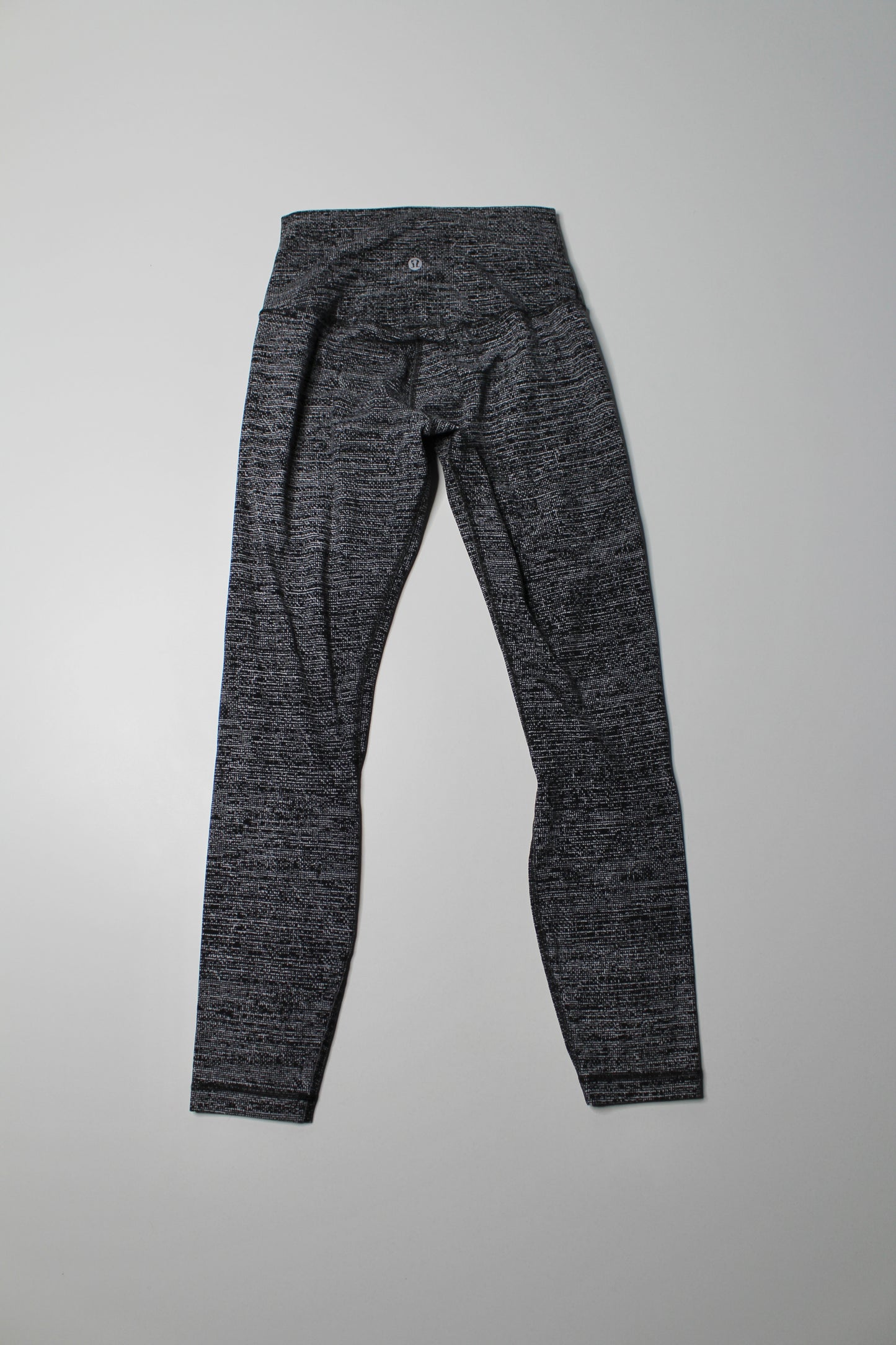 Lululemon twillines ice grey black ‘align’ leggings, size 4 (25”)