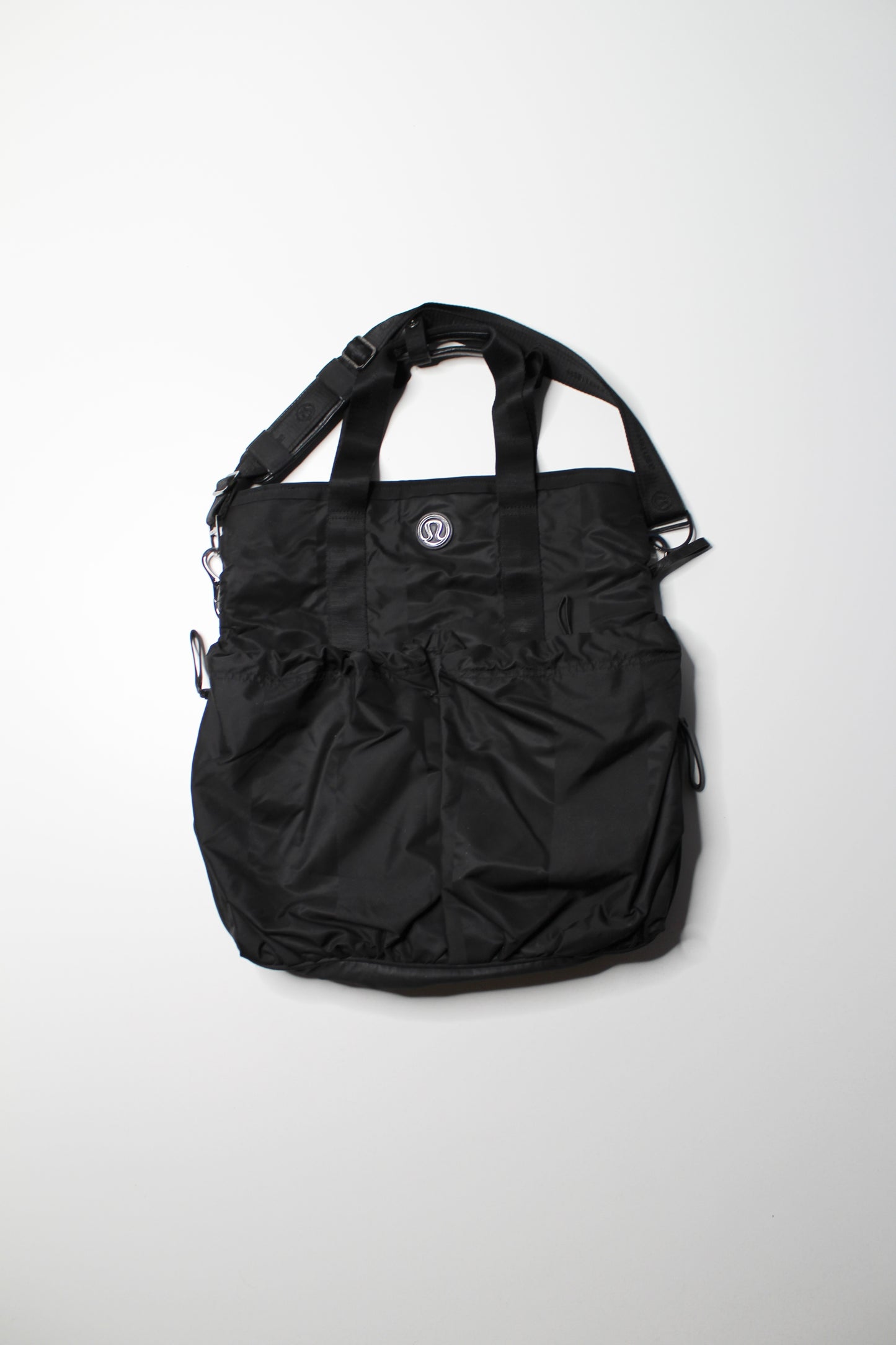 Lululemon black ‘flow and go’ tote