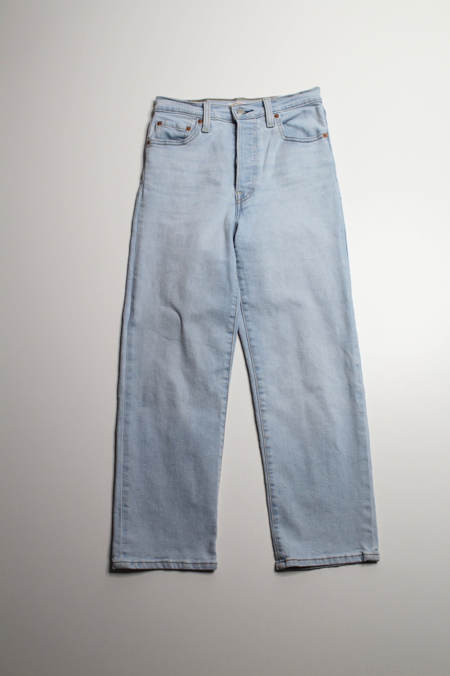 Levis ‘ribcage straight ankle’ jeans, size 26 (26”)