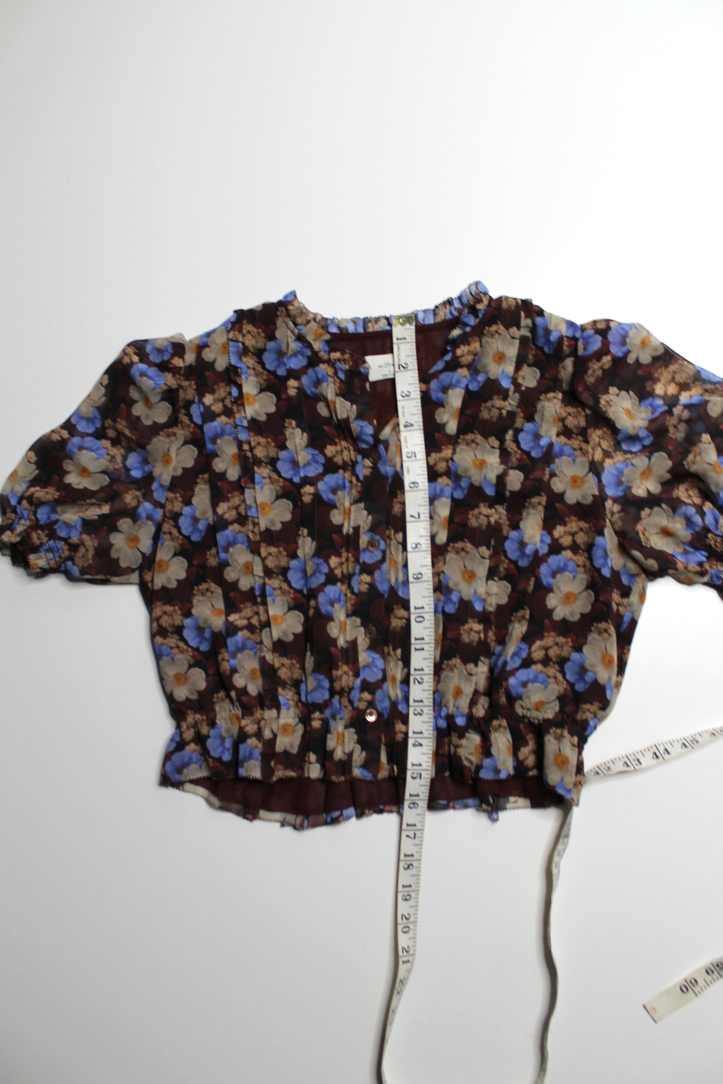 Aritzia Wilfred brown/blue print ‘mansfield’ blouse, size small