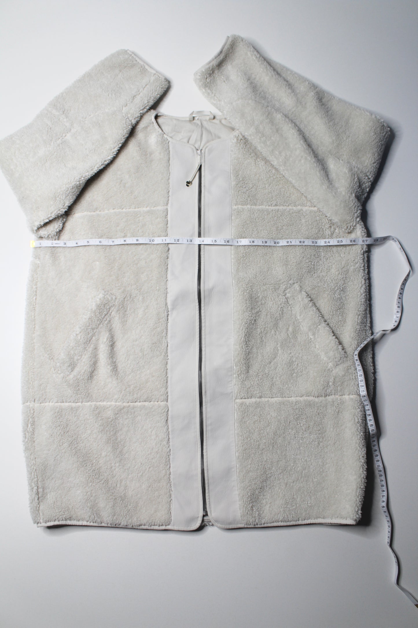 Lululemon white opal ‘textured collarless sherpa fleece full zip’ jacket, size 14 (sale: was $98)