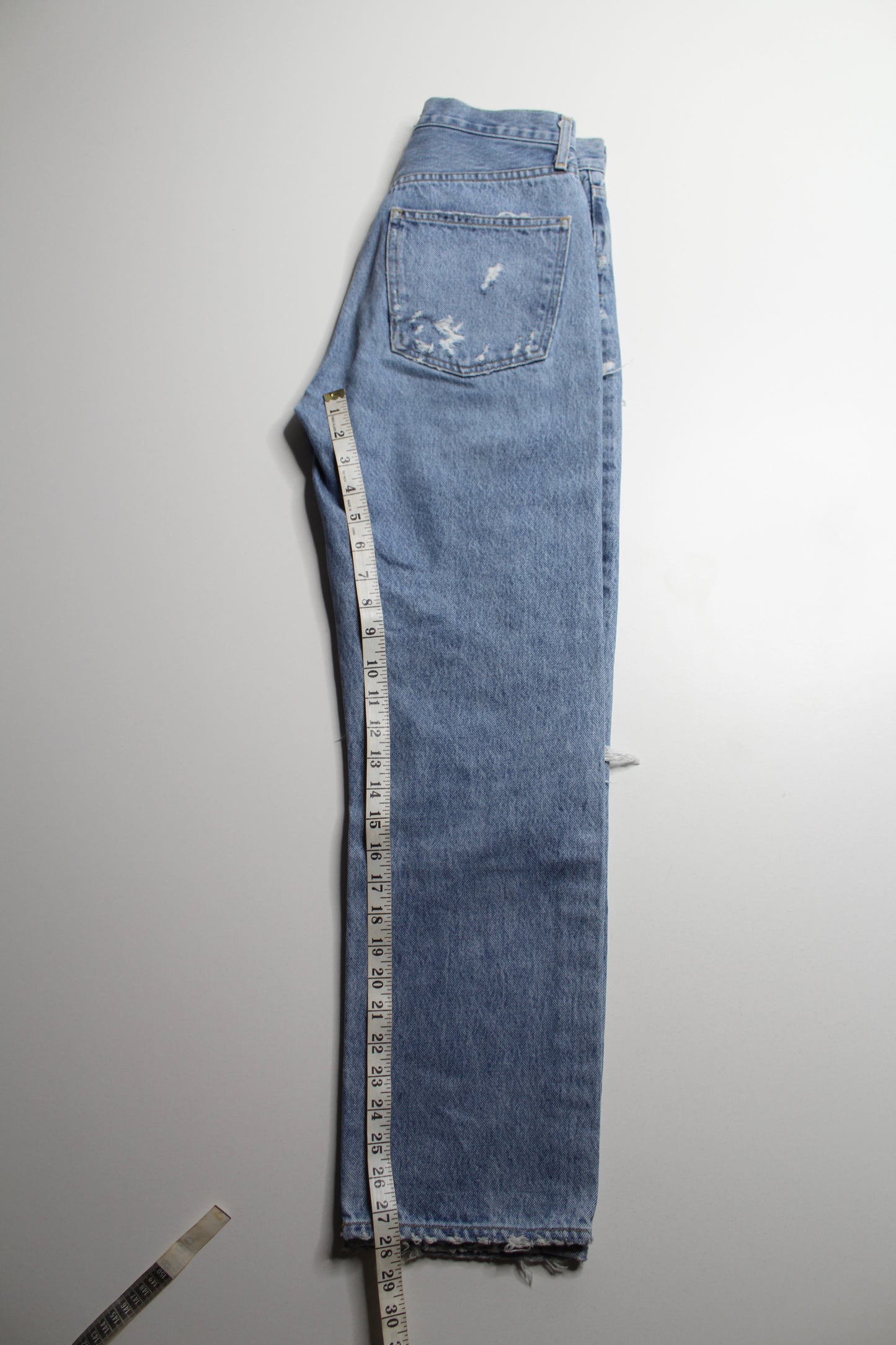AGOLDE distressed ‘90s’ straight leg blowout knees jeans, size 26