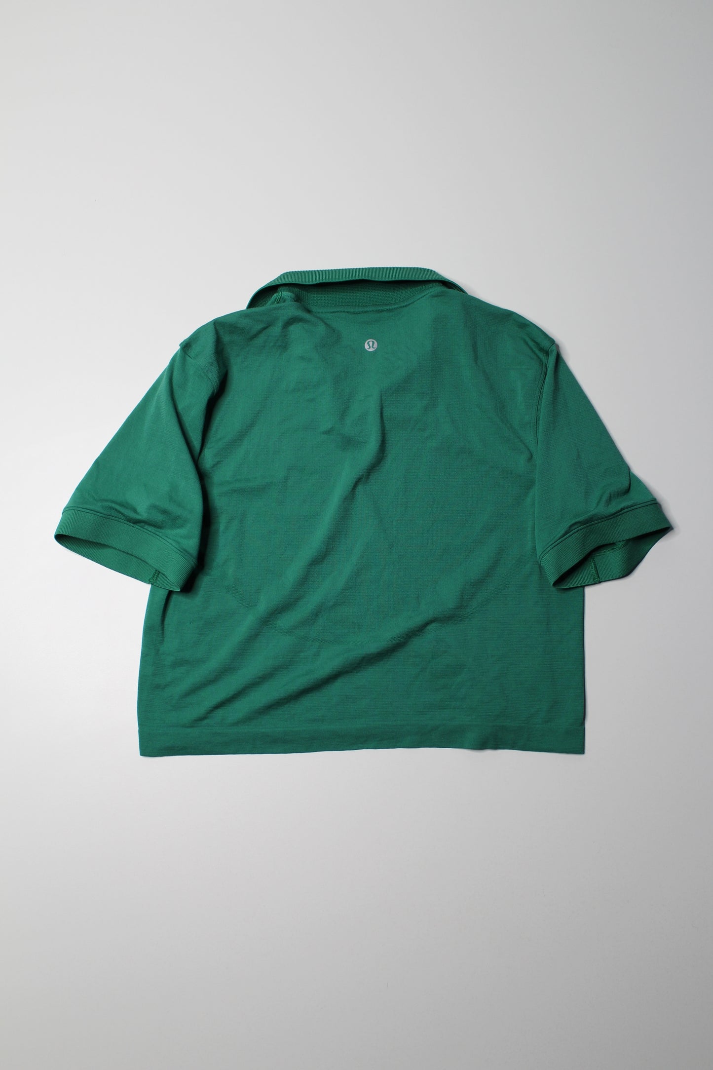 Lululemon cascadia ‘swiftly tech polo’ short sleeve, size 6