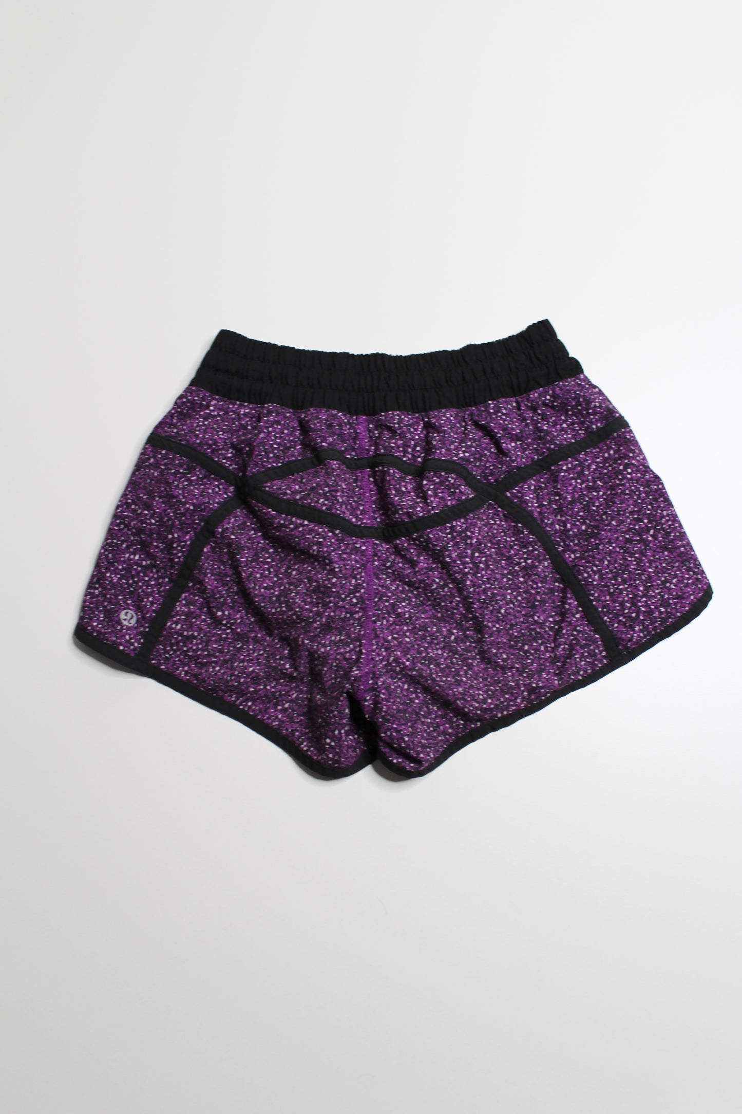 Lululemon flashback static powered violet tracker shorts III, size 4 (4")