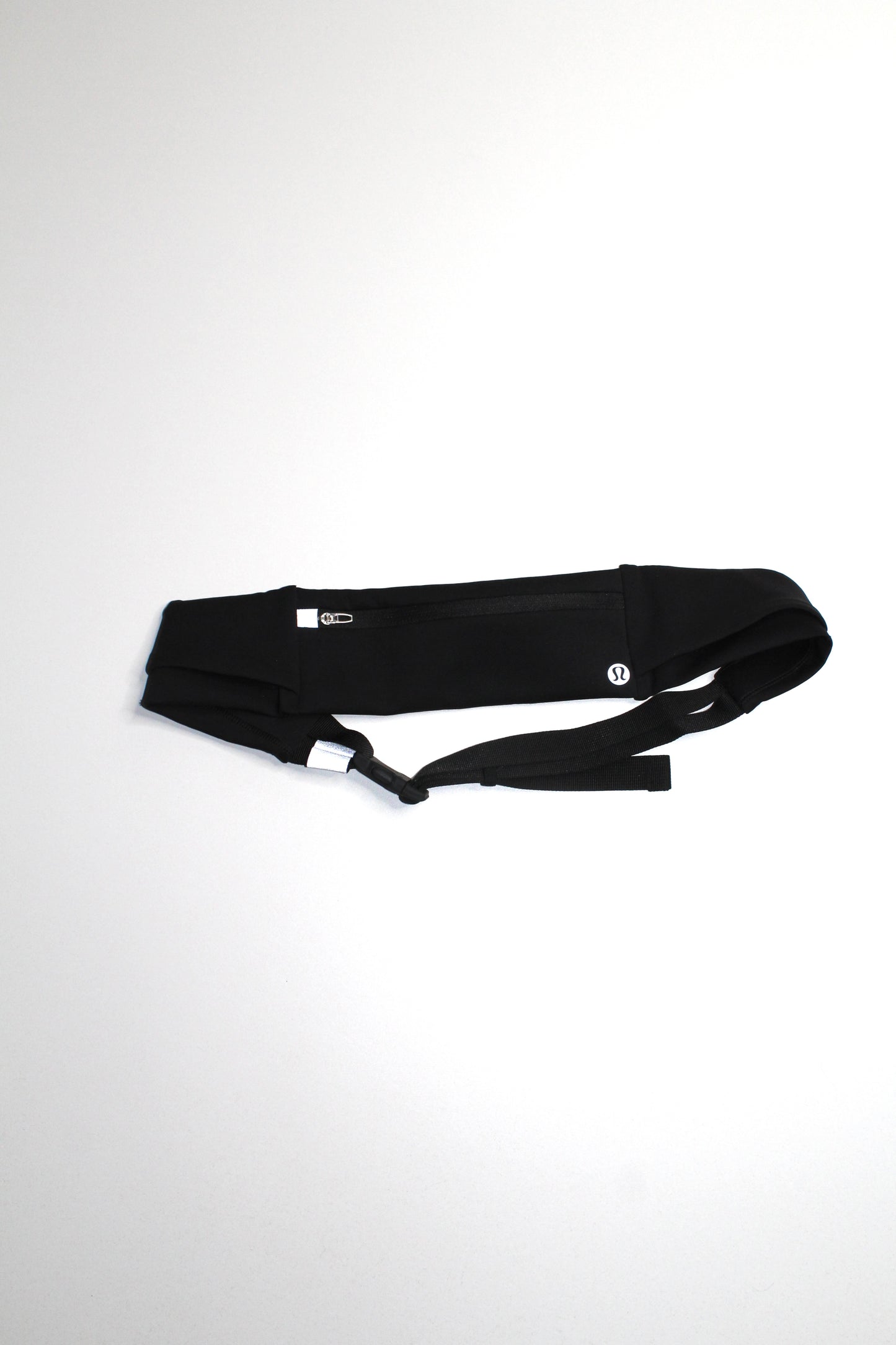 Lululemon black ‘fast and free’ run belt bag